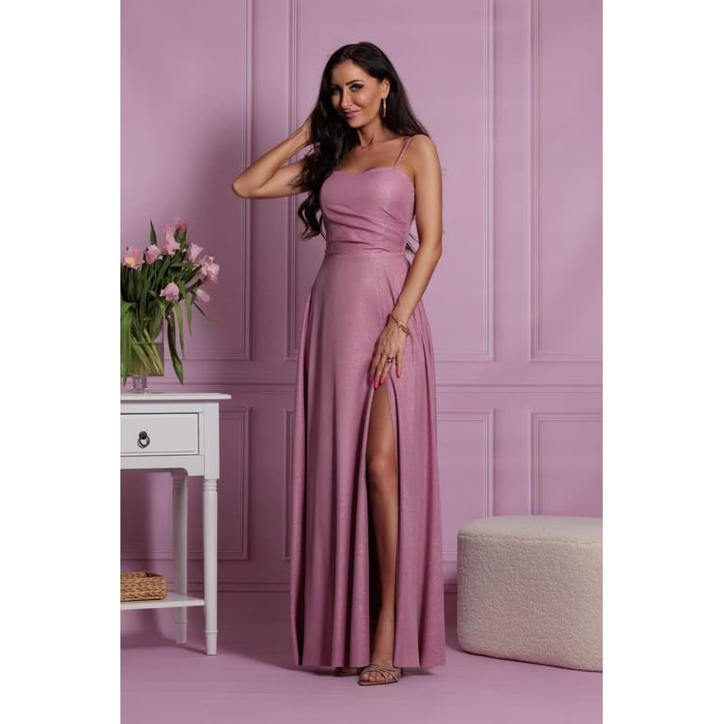 Elizabeth Collection Tmavoružové trblietavé šaty na ramienka Veľkosť: M
