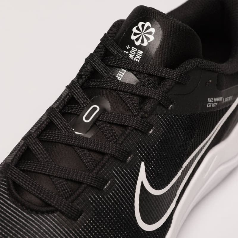 Pánska športová obuv (tréningová) NIKE Downshifter 12 black dark smoke grey pure platinum white 5