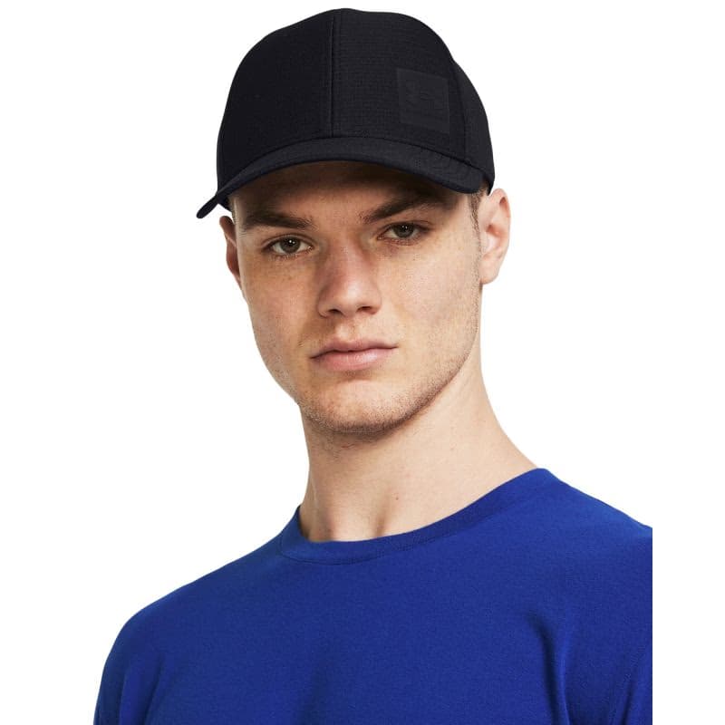 Pánska šiltovka UNDER ARMOUR M Iso-chill Armourvent STR-BLK 3