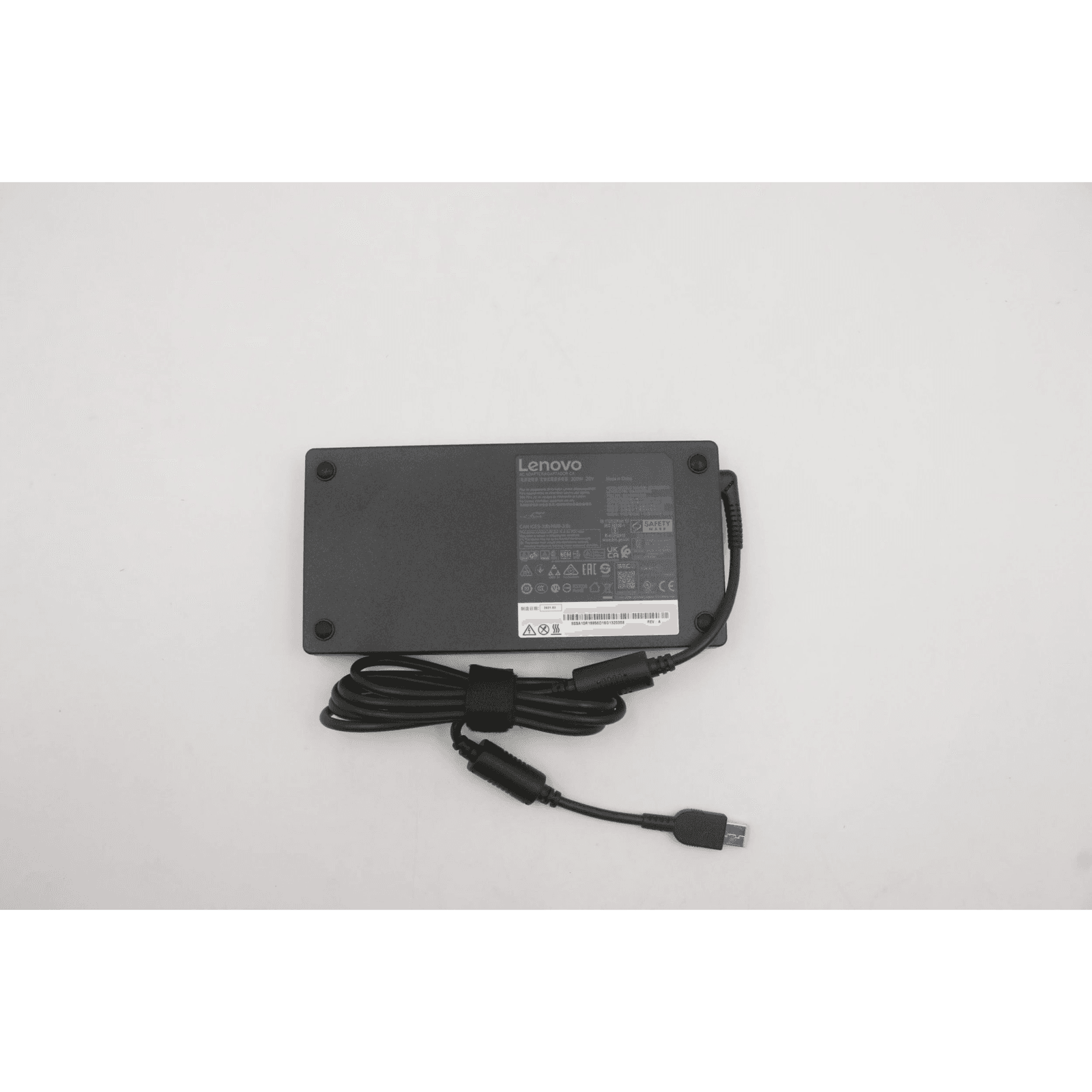 Napájací zdroj Lenovo 300 W pre IBM, Lenovo