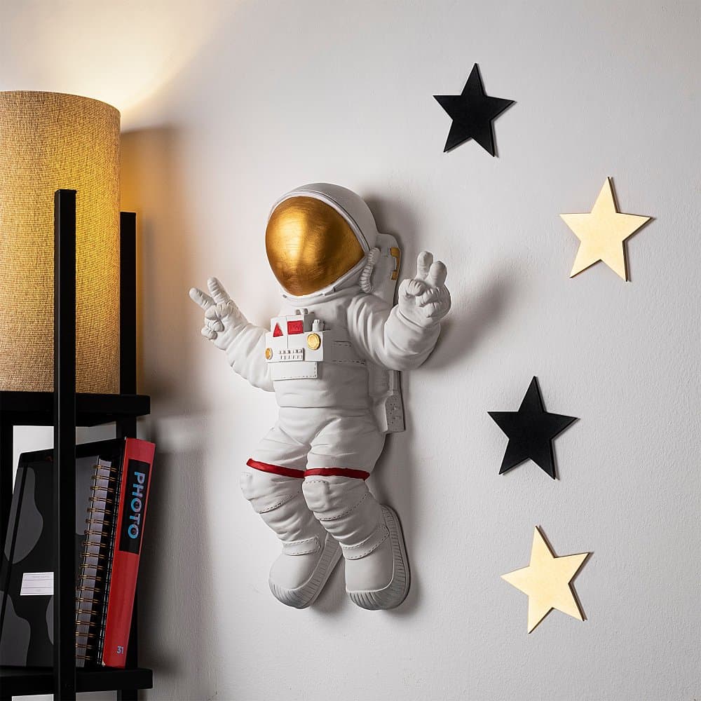 Dekoratívny doplnok na stenu Peace Sign Astronaut - 1