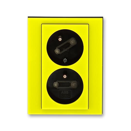 Dvojzásuvka 2P+T/16A/250V clonky (45°) (PS) IP40 žltá/cierna dymová Levit (ABB)