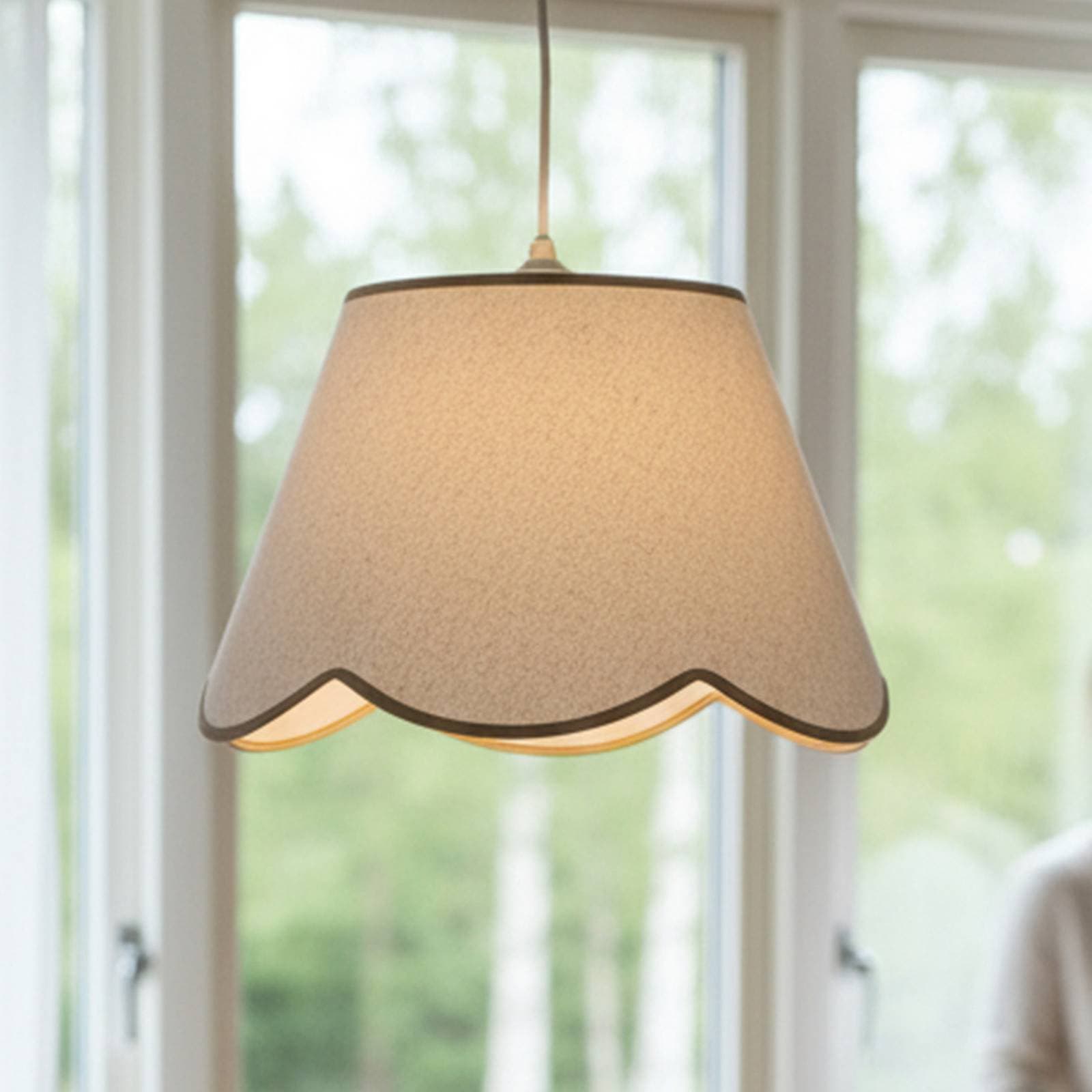 PR Home závesné svietidlo Nell, béžové, Ø 35 cm, E27, látka