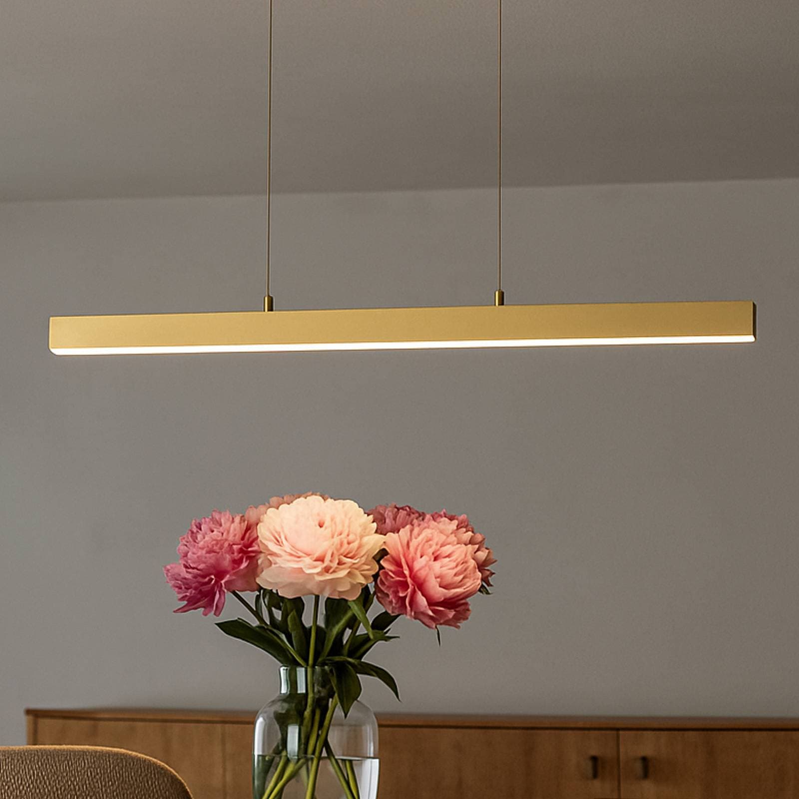 LED závesné svietidlo Vayana, dĺžka 190 cm, piesková farba, kov, CCT