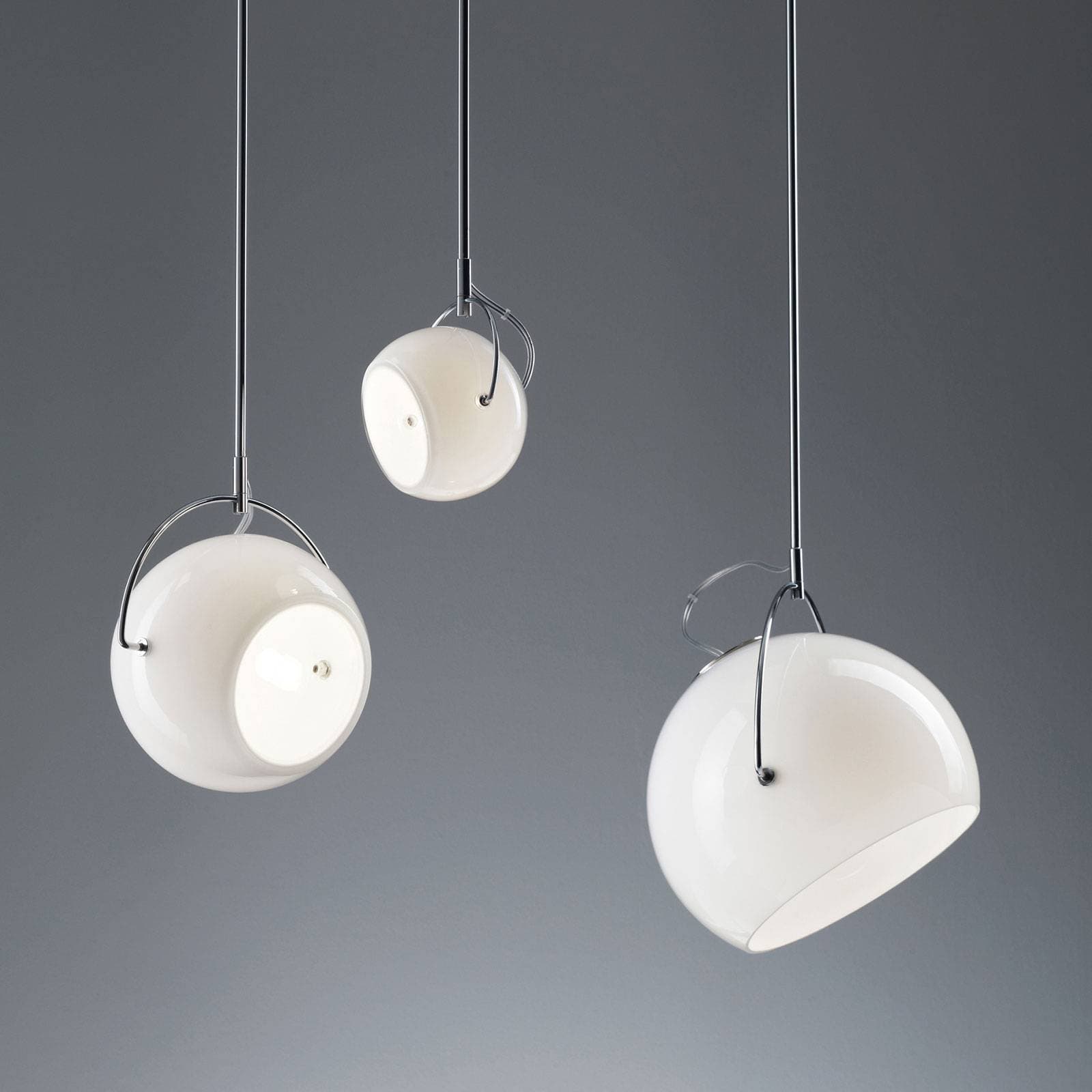 Fabbian Beluga White sklenená závesná lampa Ø14 cm