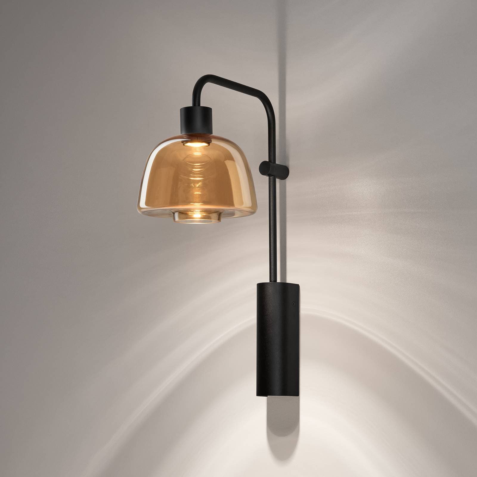 Bover LED nástenné svetlo Drep A/04, jantárová, sklo, čierna, 2 700 K