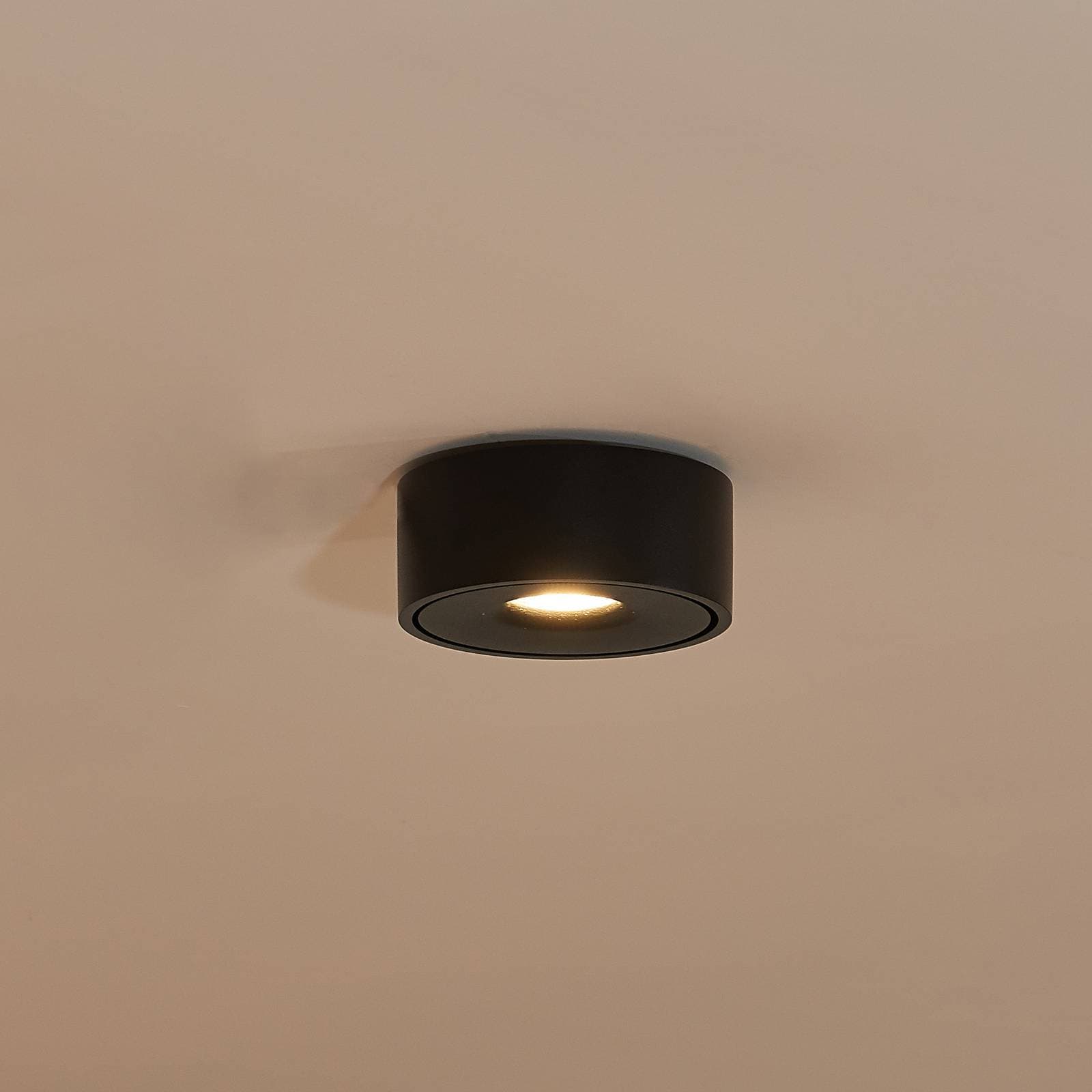 Stropné LED svetlo Arcchio Rotari, čierne, kovové, Ø 12 cm