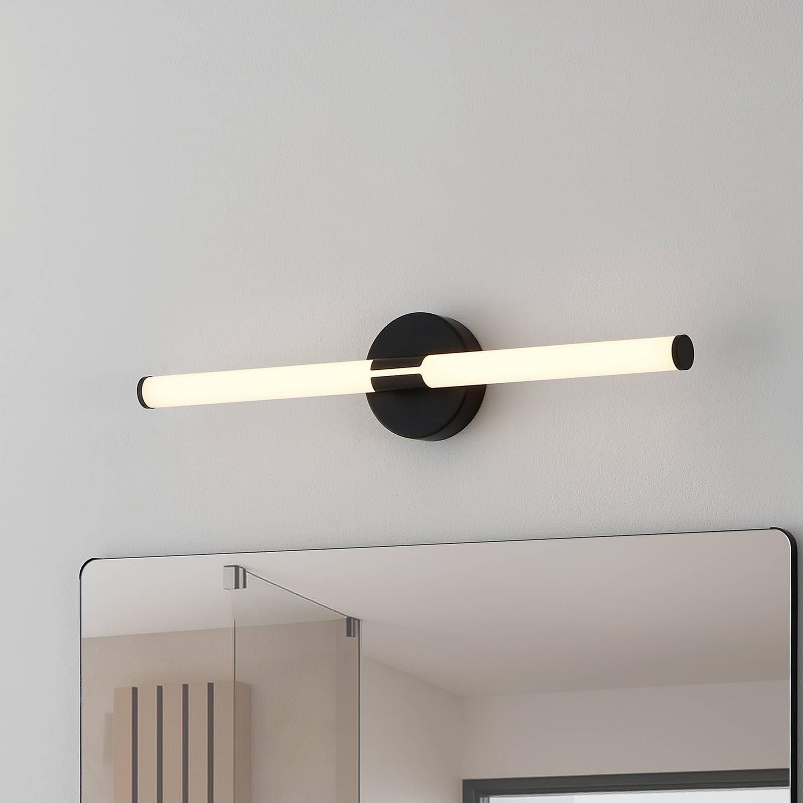LED nástenné svetlo Ramola, čierne, šírka 60 cm, IP44, CCT