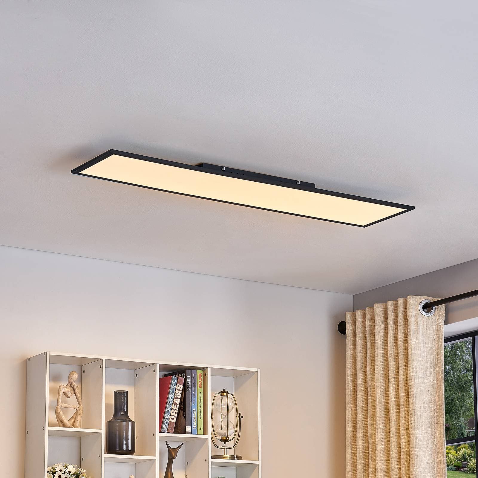 Lindby LED panel Lamin, čierny, 120 cm, CCT, stmievateľný, diaľkové ovládanie