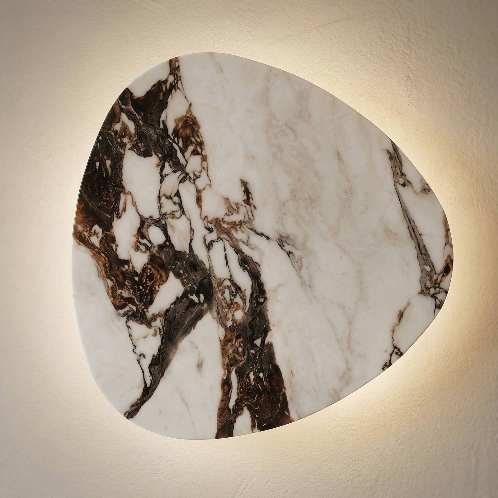 Nástenné svietidlo Rock LED, umelý kameň, biela farba
