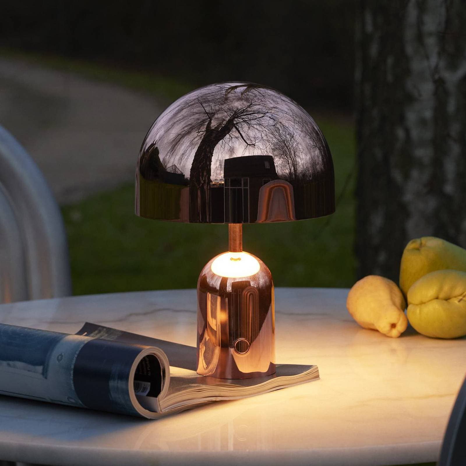 Tom Dixon Akumulátorová stolová lampa BELL PORTABLE, meď, 28 cm IP44