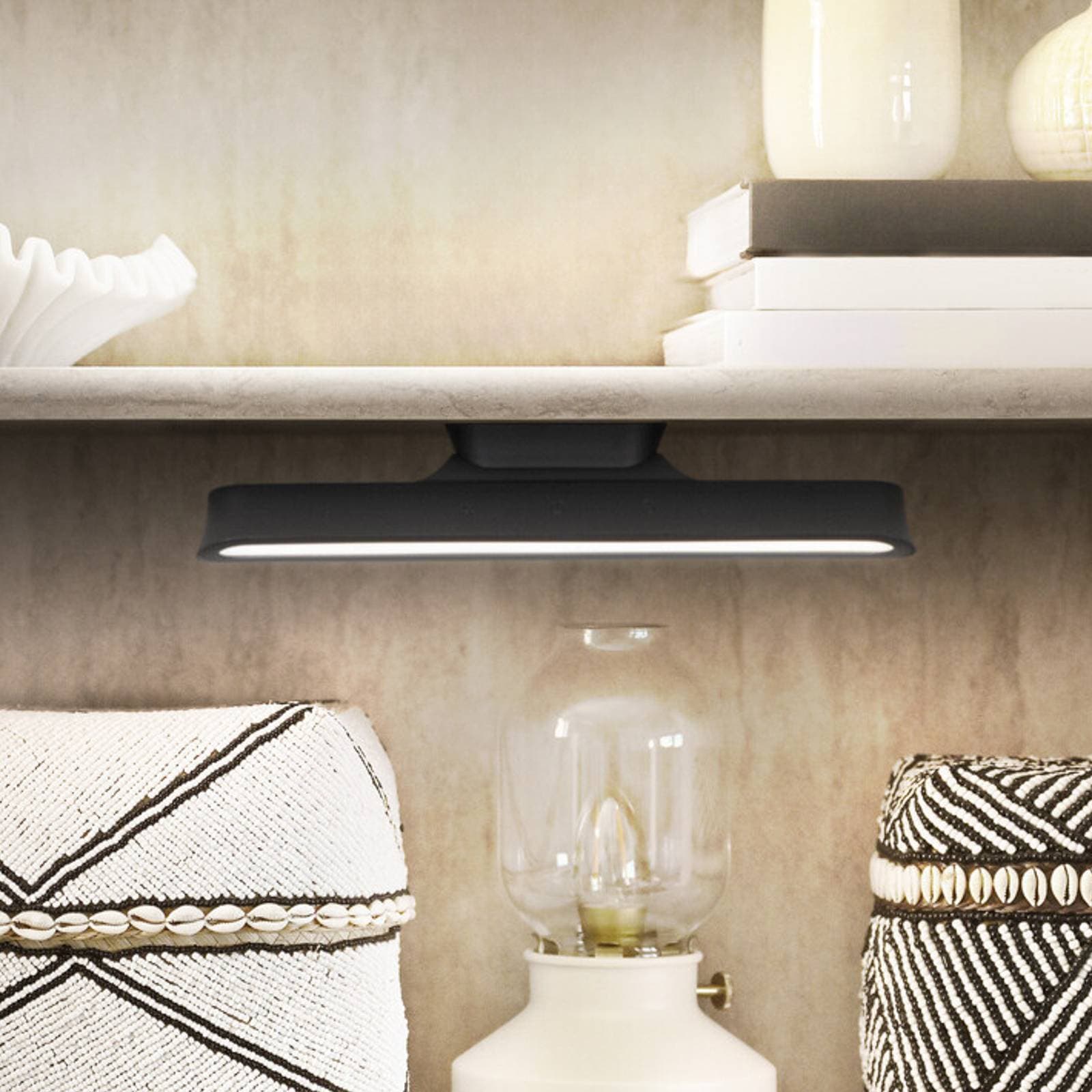OSRAM LED akumulátorová podstavná lampa LINEAR MOBILE čierna 28 cm CCT