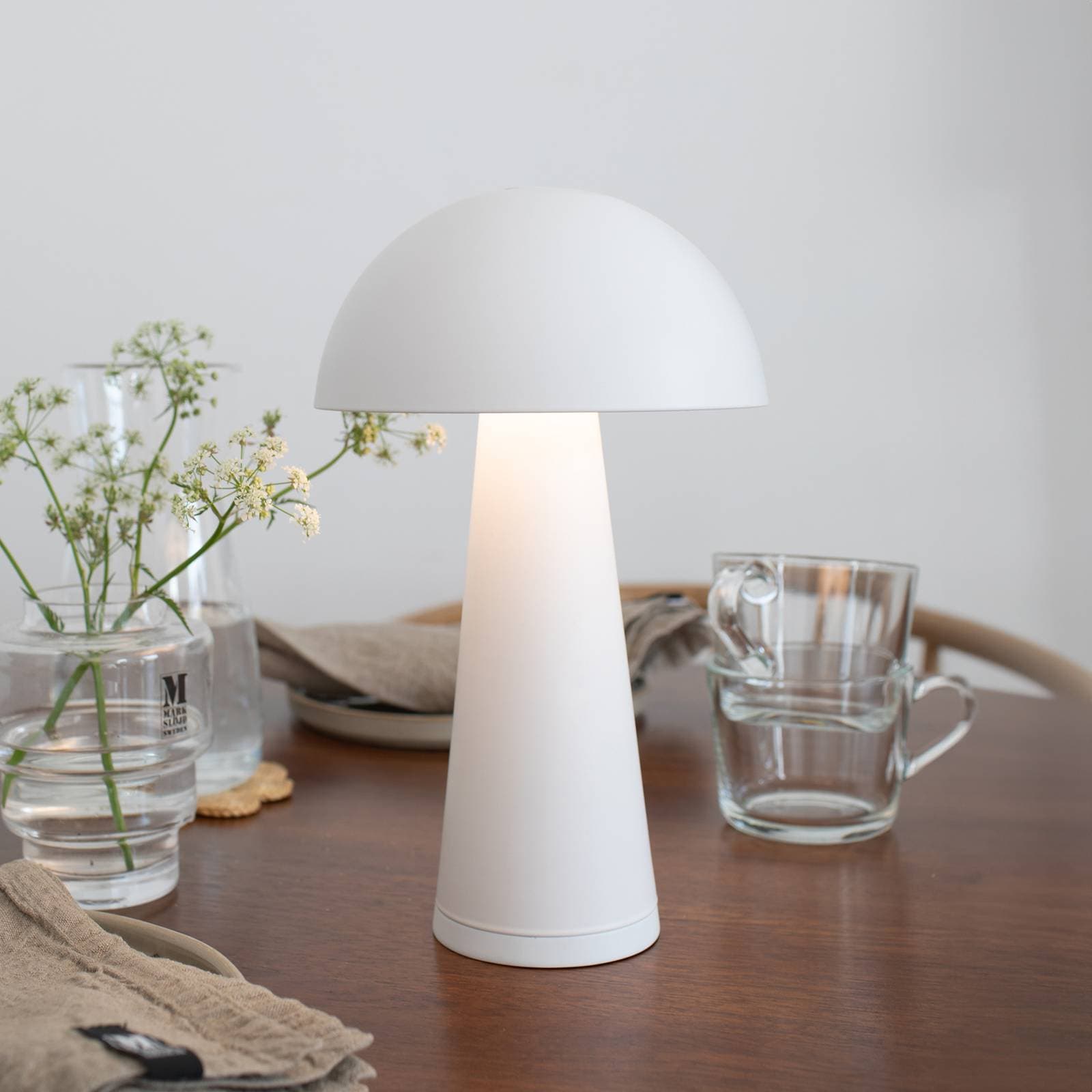 Akumulátorová stolová lampa Fungi pre vonkajšie použitie, biela