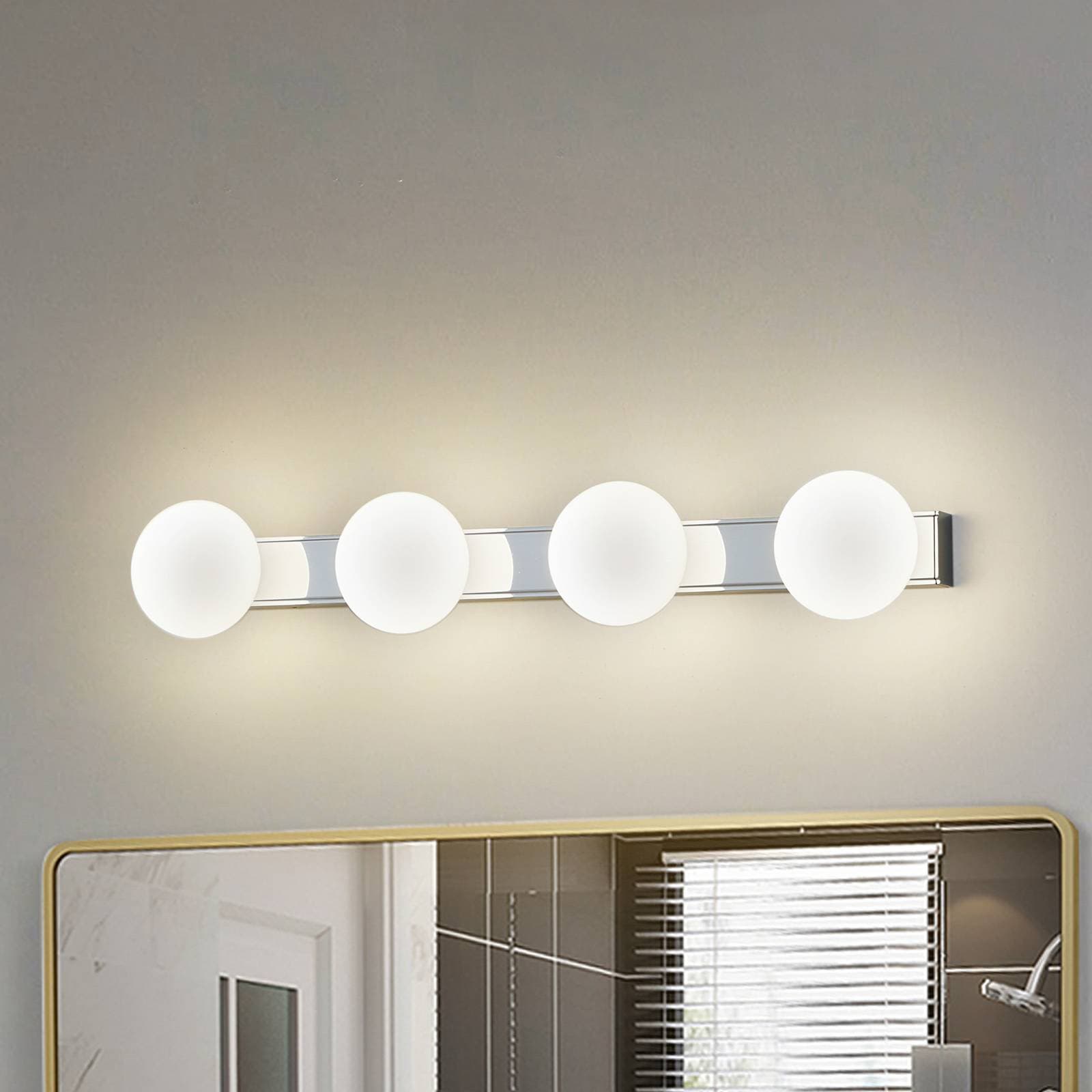Kúpeľňové nástenné svietidlo Lucande LED Myrra, chróm, sklo, 60 cm, IP44