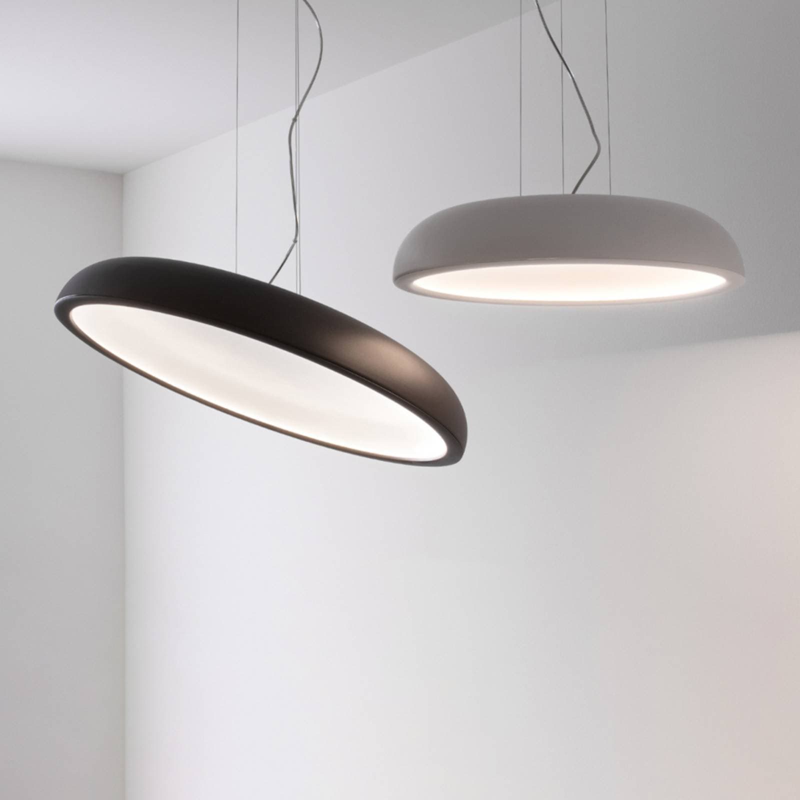 Stilnovo Reflexio LED závesné svietidlo, Ø65cm, biele