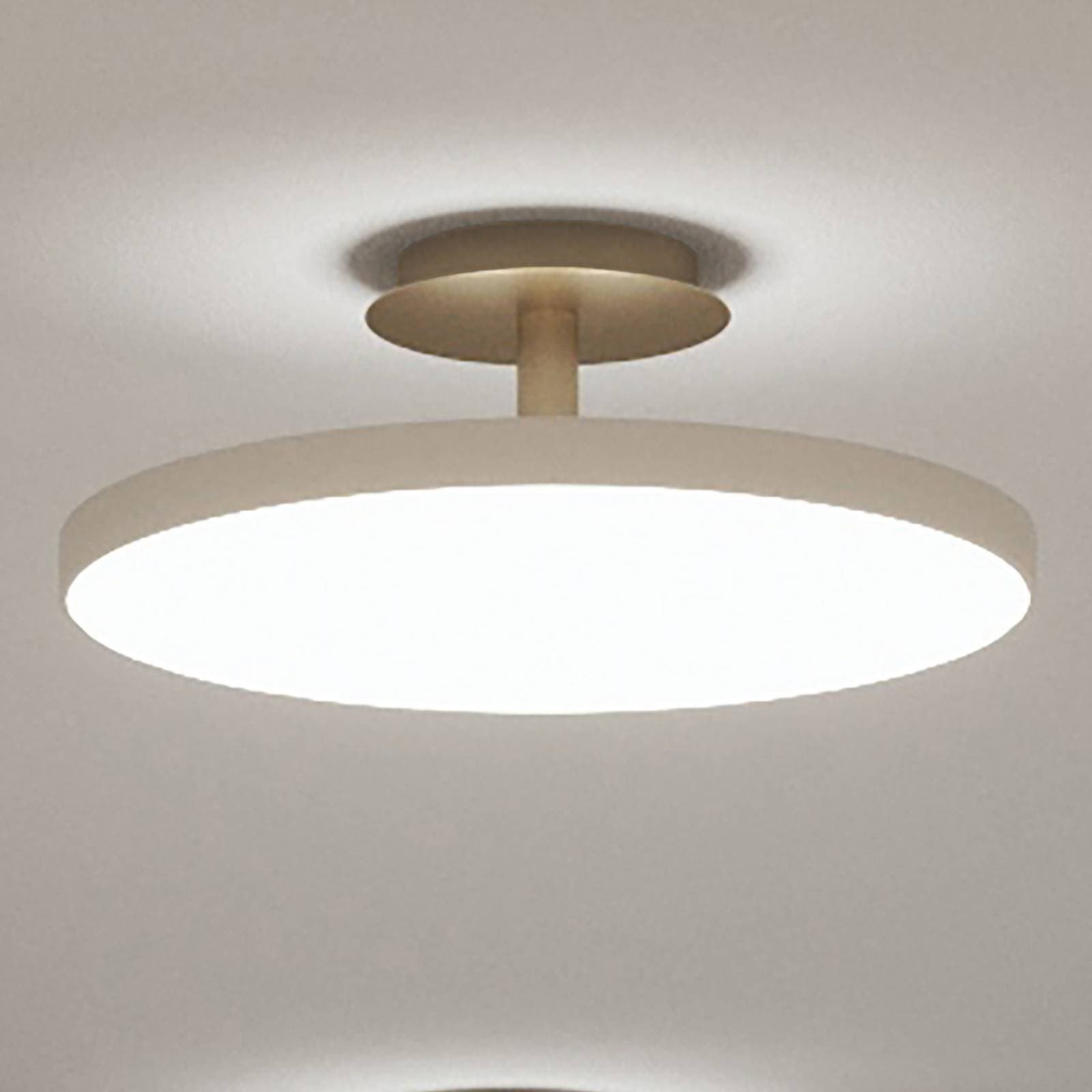 UMAGE stropné LED svetlo Asteria UP PLUS, perleťovo biele, Ø 43 cm CCT