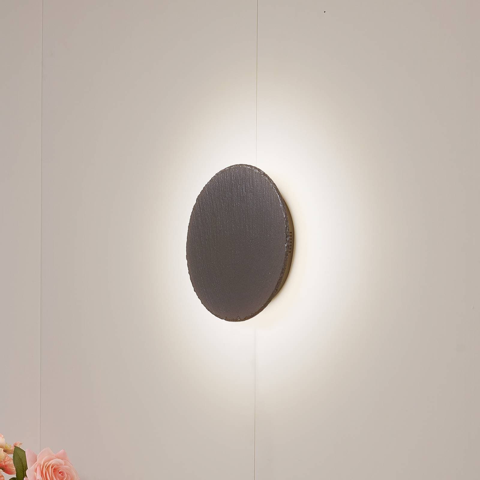Nástenné LED svietidlo Lindby Peetu, Ø 25 cm, bridlicové, stmievateľné