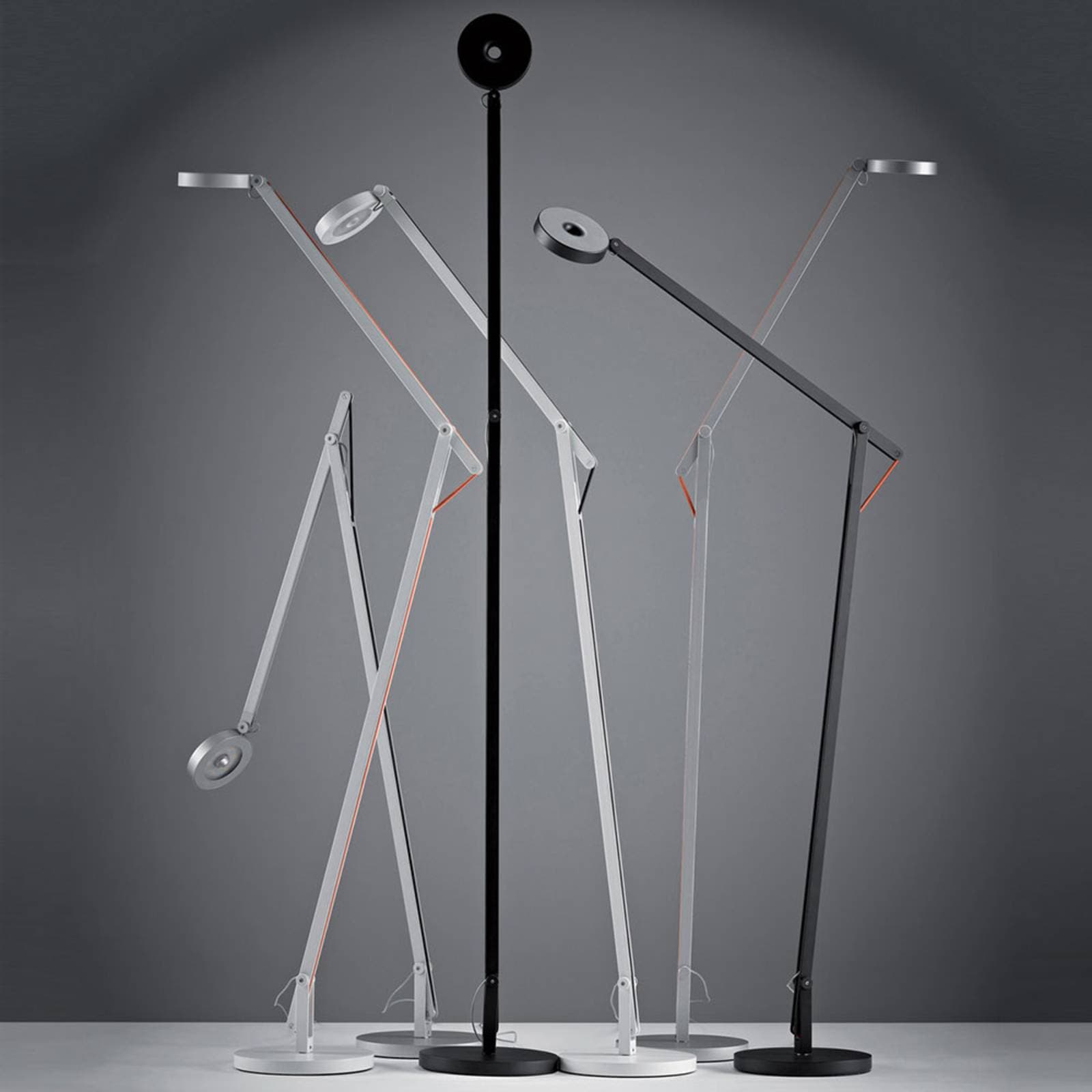 Rotaliana String F1 DTW stojacia lampa strieborná, oranžová