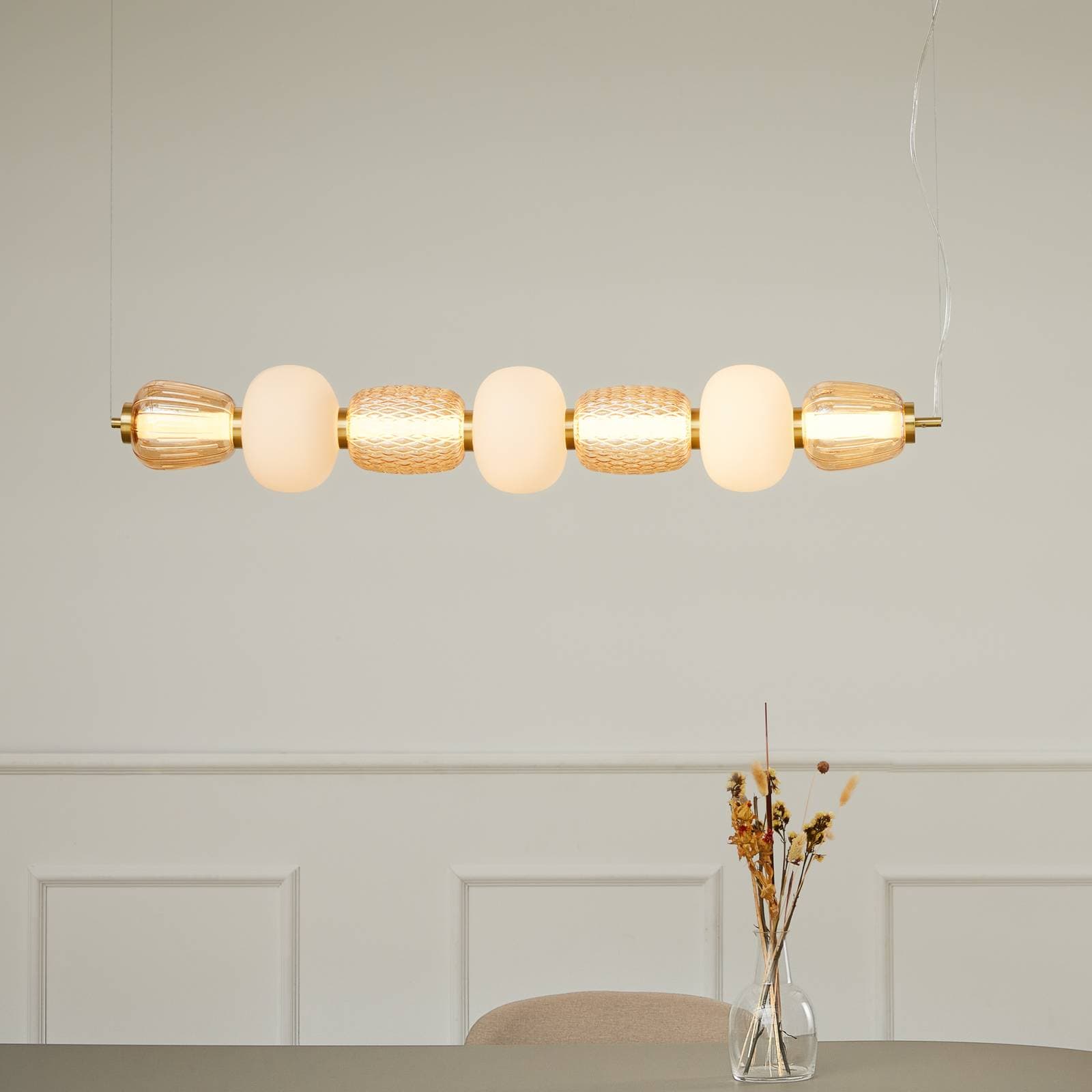 LOOM DESIGN LED závesné svietidlo Pearl 7, jantárová/zlatá, sklo, 110 cm