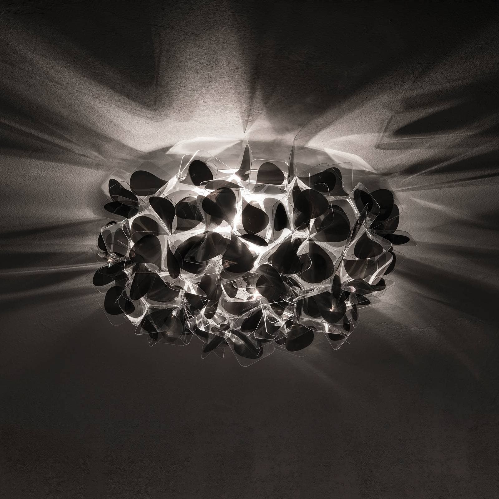 Slamp Clizia Mama Non Mama nástenné svetlo, čierna, Ø53cm
