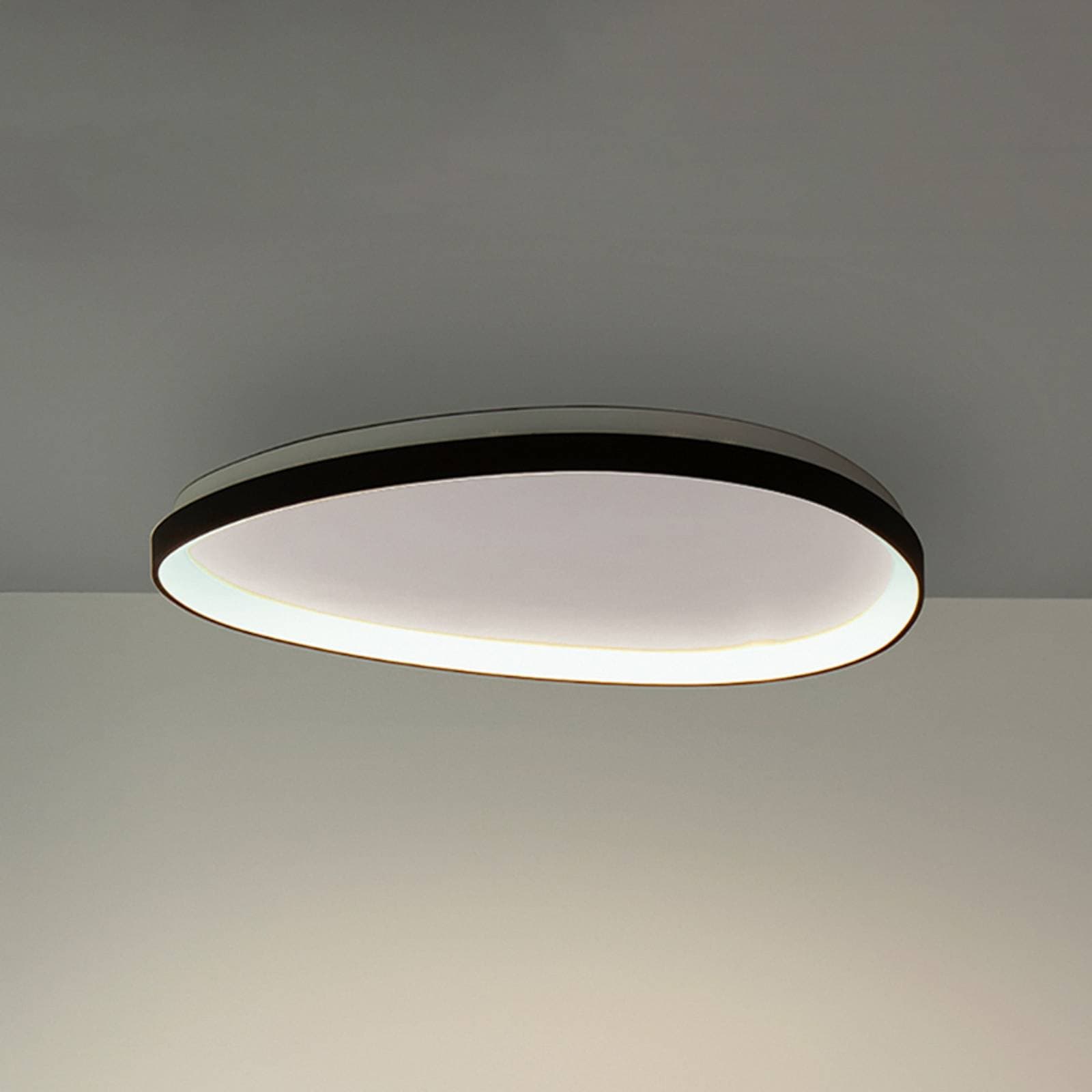 Stropné LED svetlo IDEAL LUX Gemini, čierne, 81 cm, 4000 K, zapnutie/vypnutie