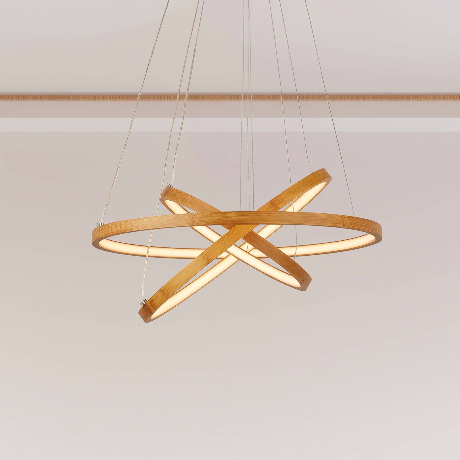 Závesné svetlo Eternity LED, zlatá farba, bambus, Ø 50 cm