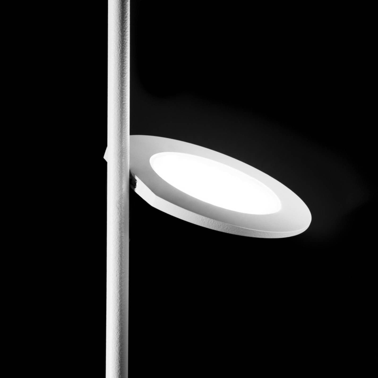 Stilnovo Kimia LED stojacia lampa, čierna