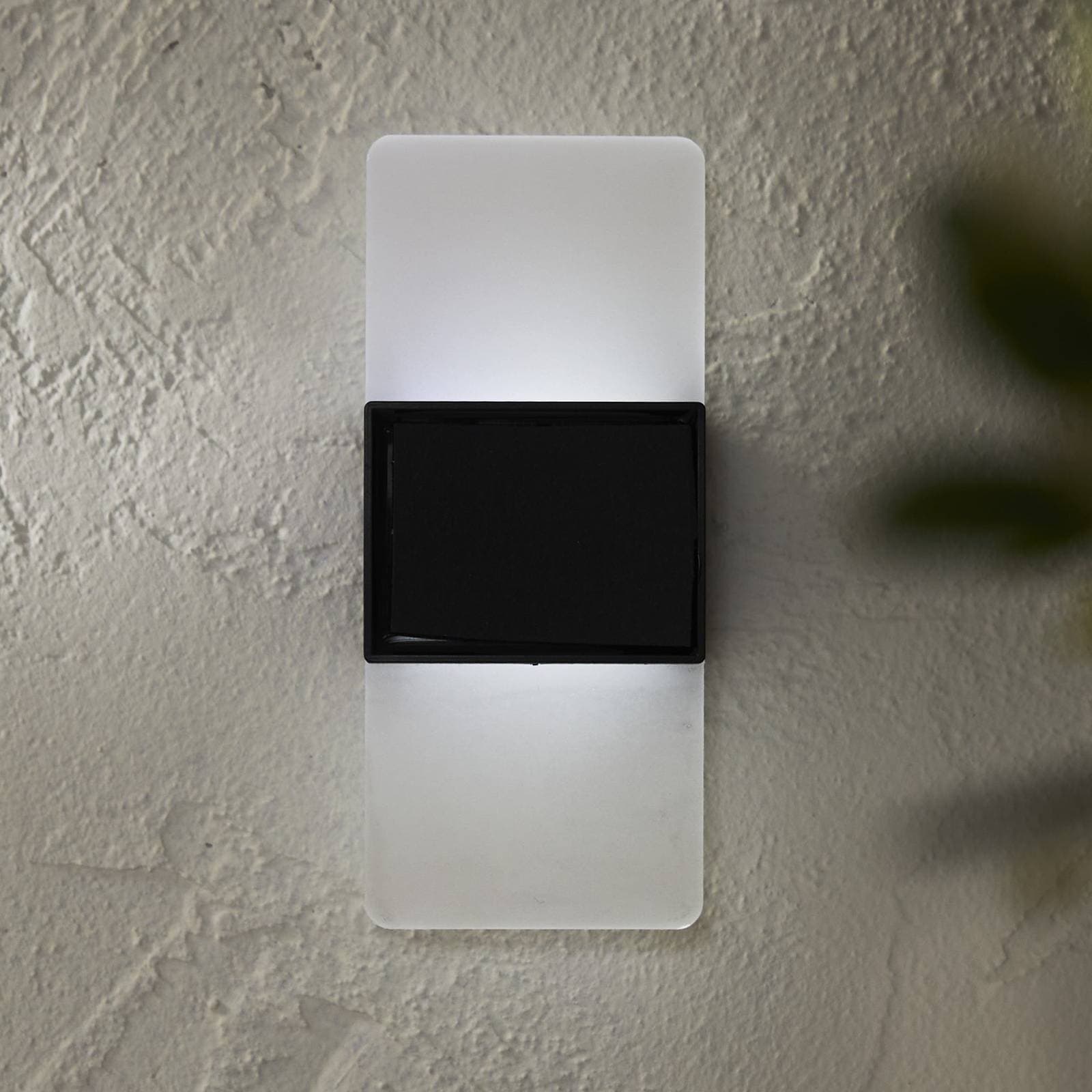 LED solárne vonkajšie nástenné svietidlo Wally, 14x6 cm biele matné CCT