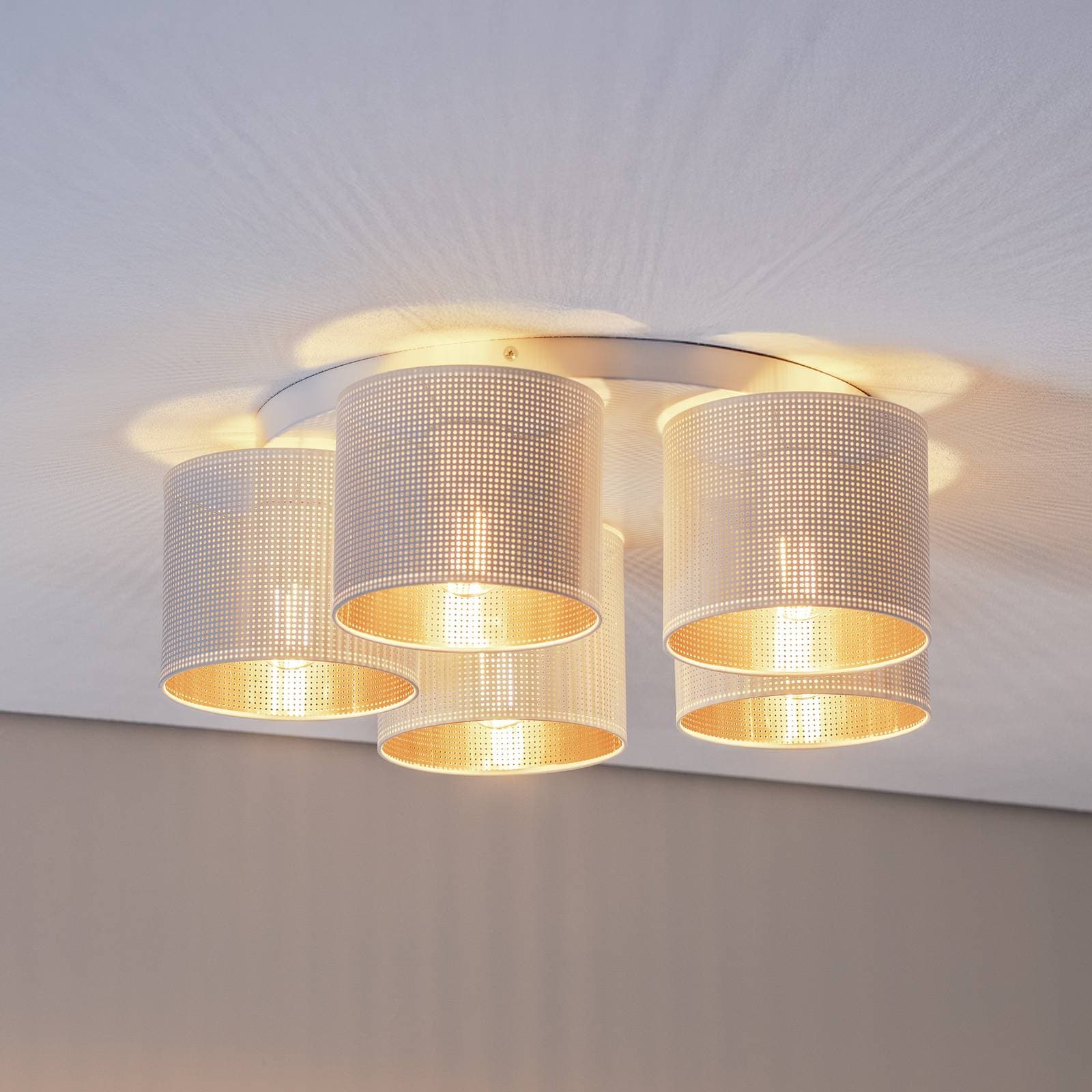 Stropné svietidlo Jovin s piatimi tienidlami na lampu, biela/zlatá