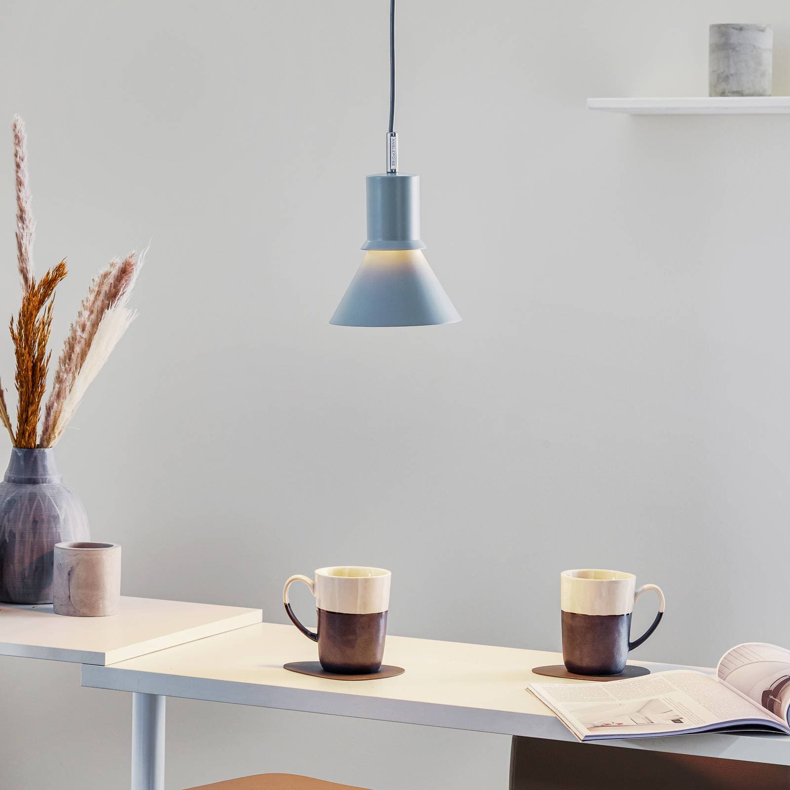 Závesné svietidlo Anglepoise Type 80, sivá