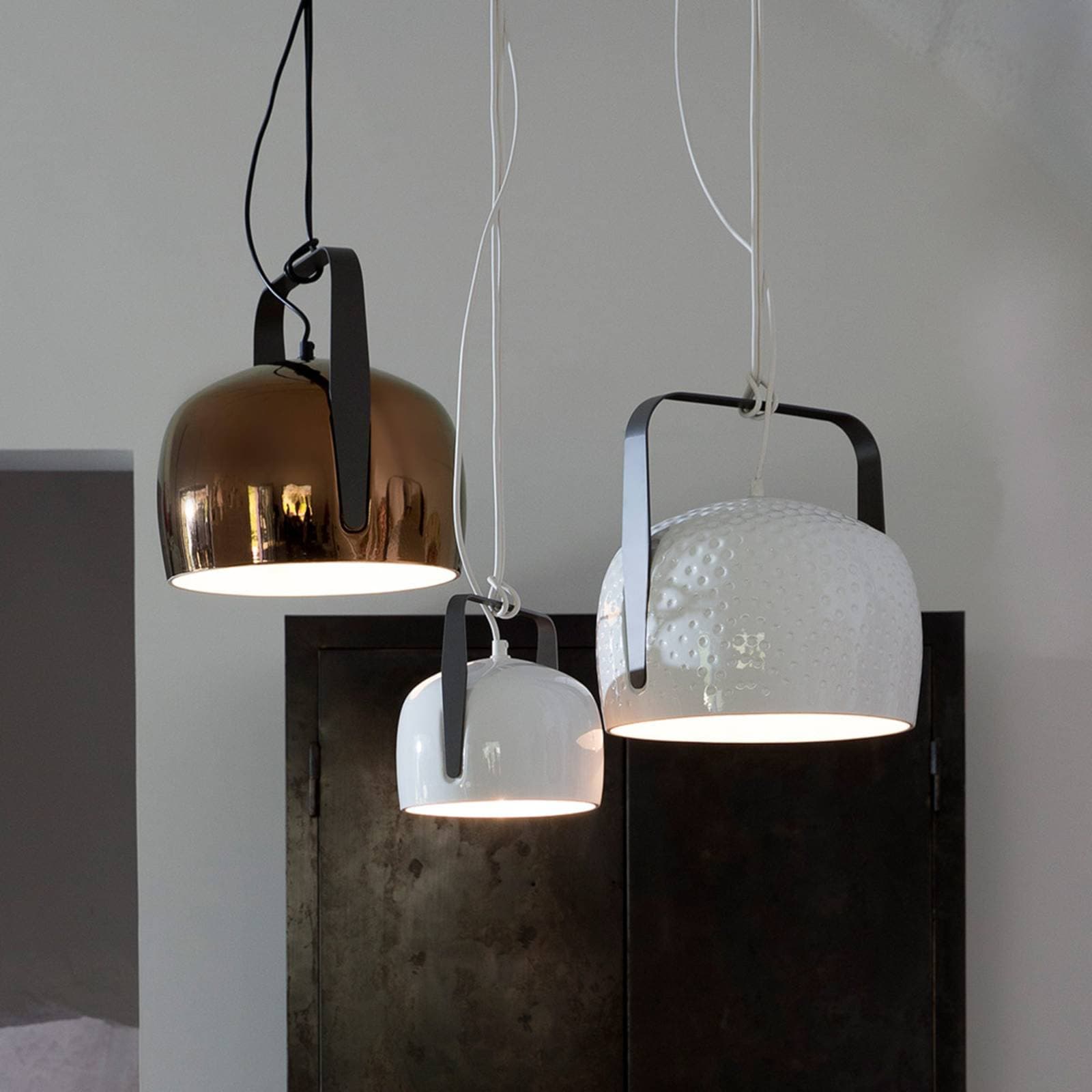 Karman Bag biela závesná lampa Ø 21 cm, hladká