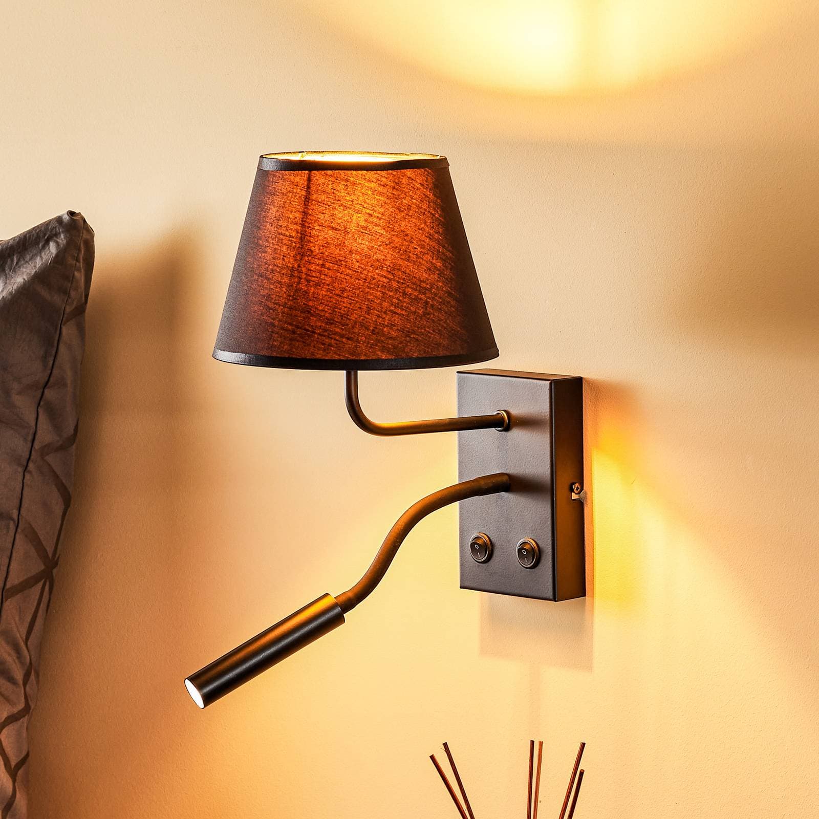 Nástenné svetlo Soho, kužeľové, lampa na citanie čierna/zlatá
