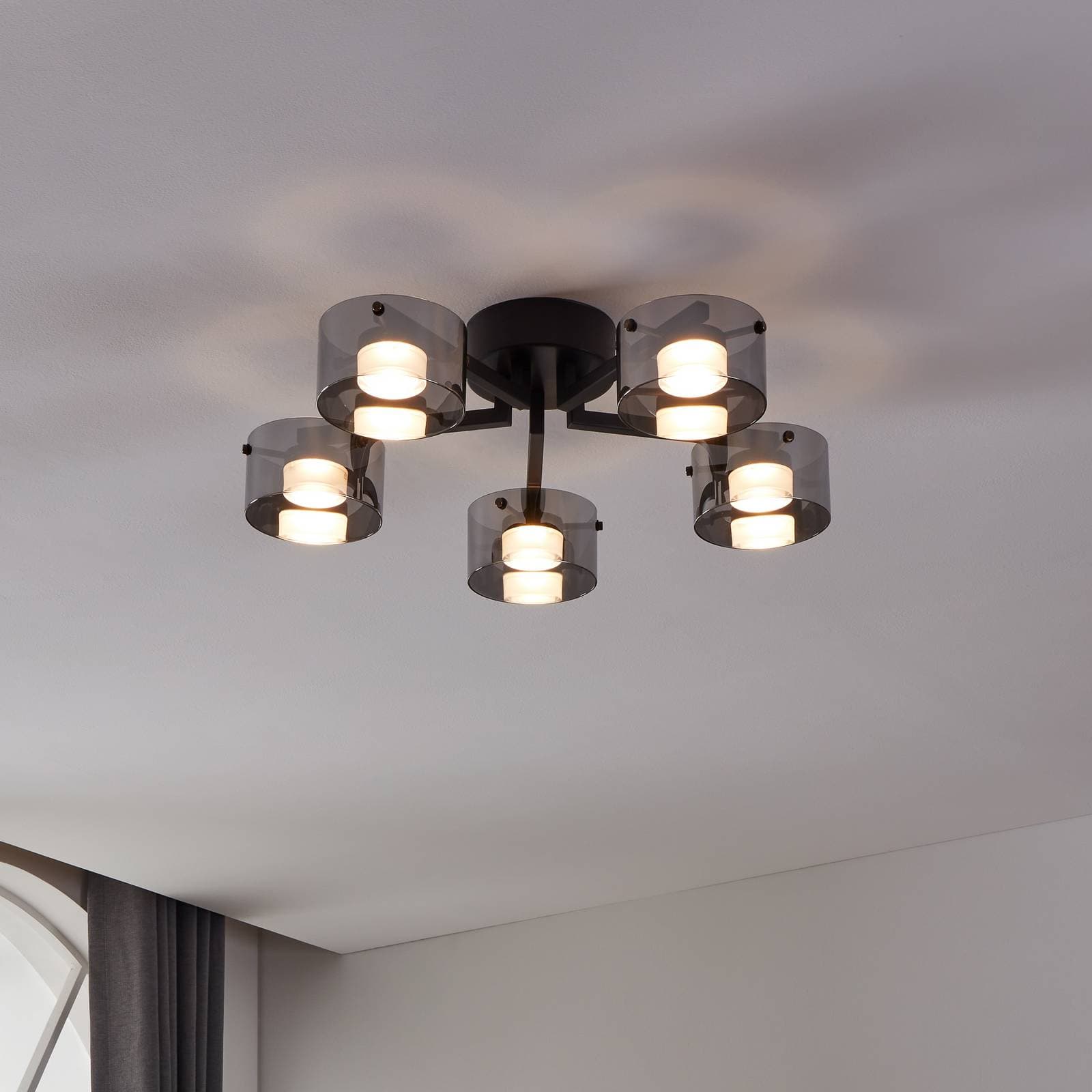 Stropné LED svetlo Copillos, čierne Ø 66 cm sklo/kov 5-pl.