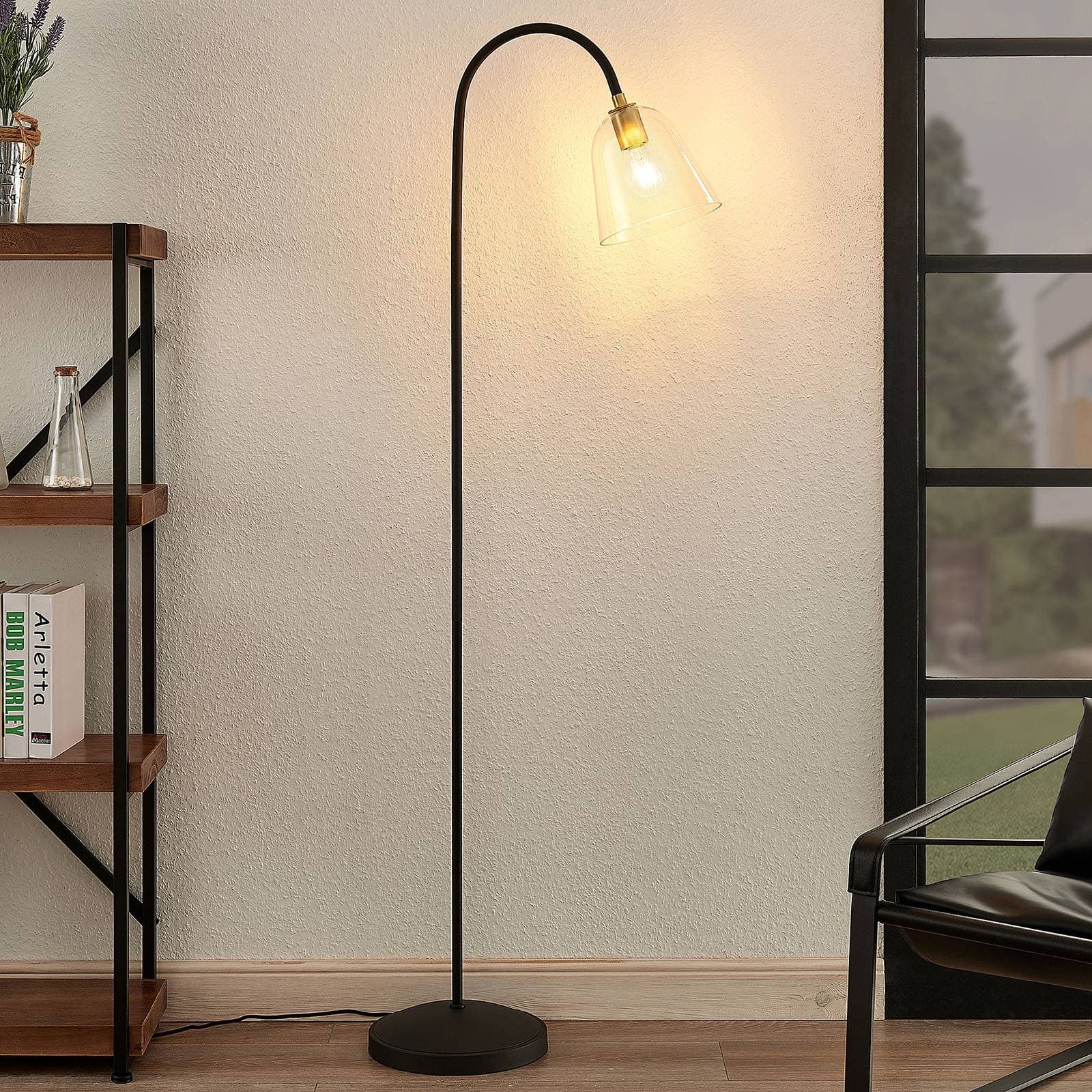 Lucande Anjita, stojaca lampa, sklené tienidlo
