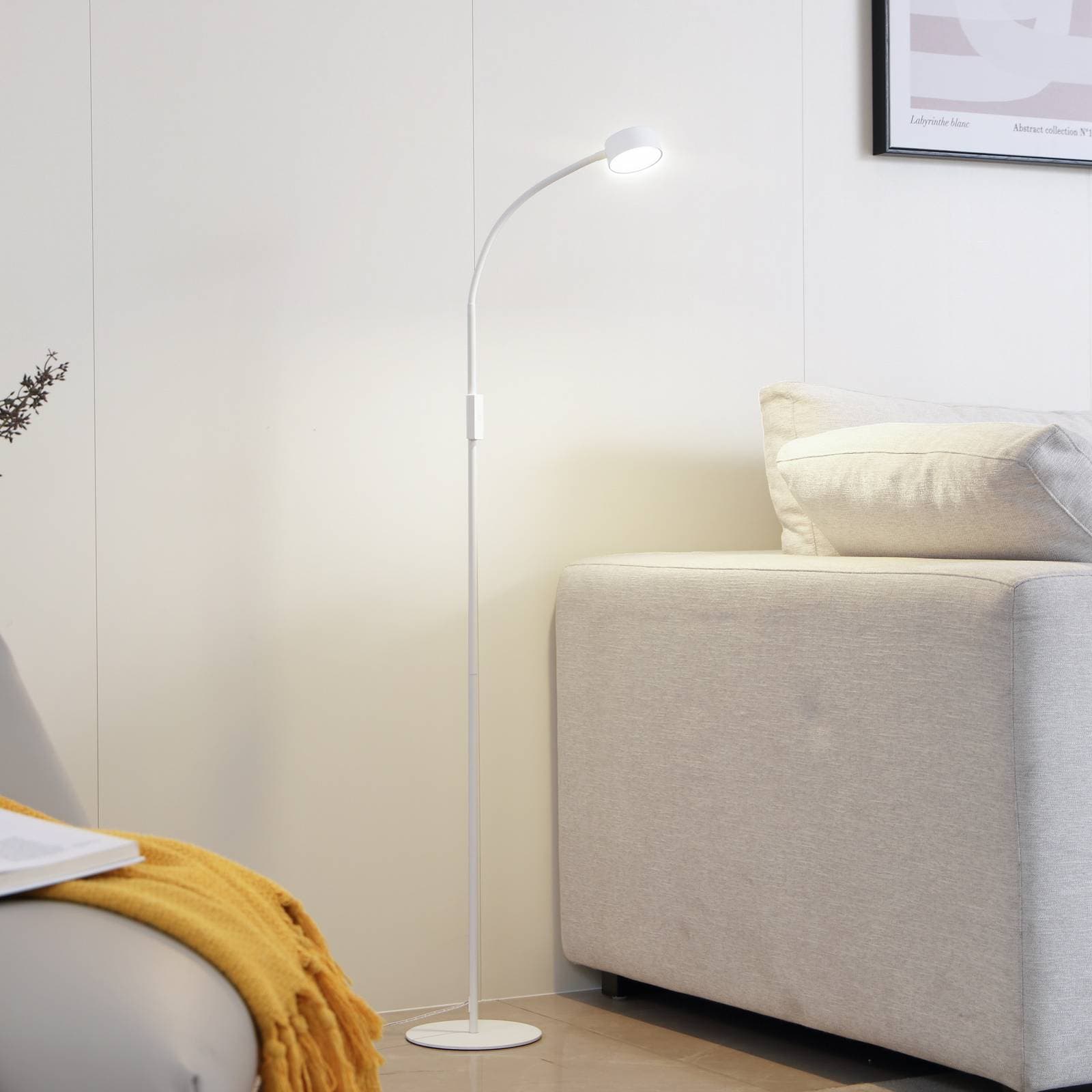 Lindby LED stojacia lampa Maori, biela, kov, CCT, stmievateľné