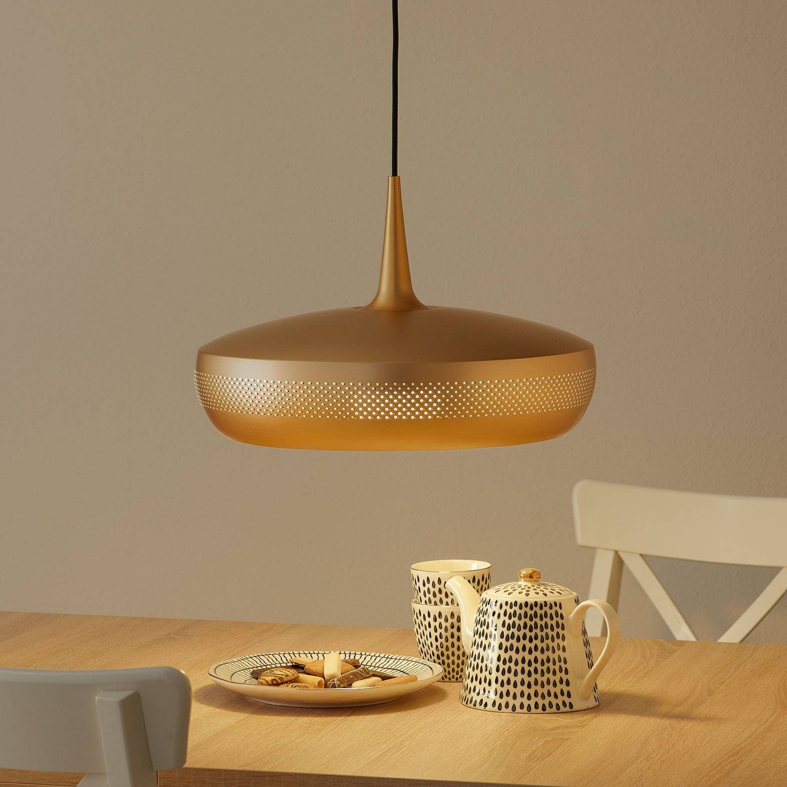 UMAGE Clava Dine závesná lampa mosadz