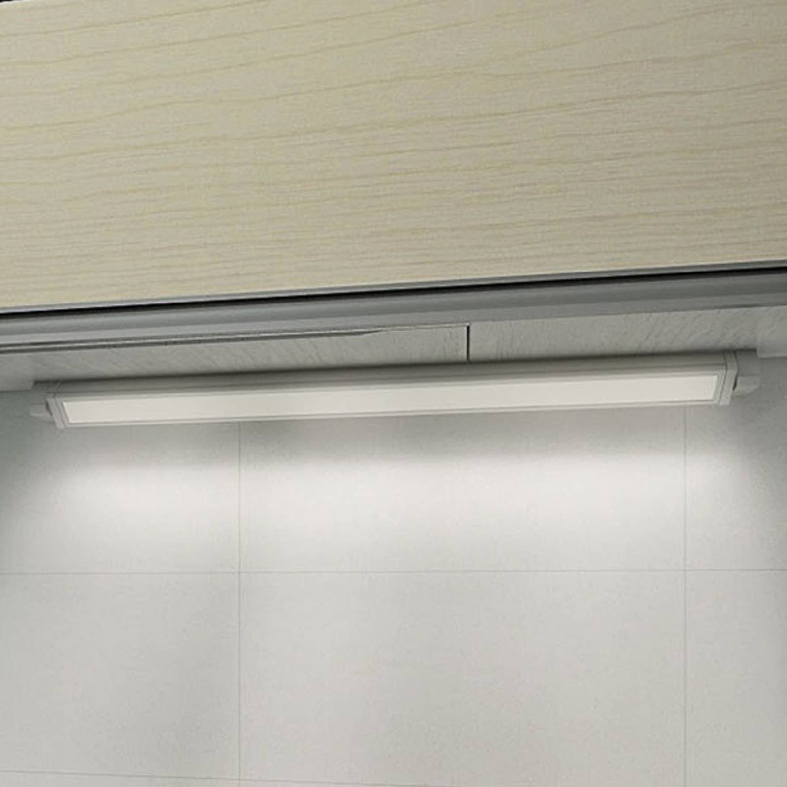 Nábytkové prisadené LED 957 dĺžka 77 cm