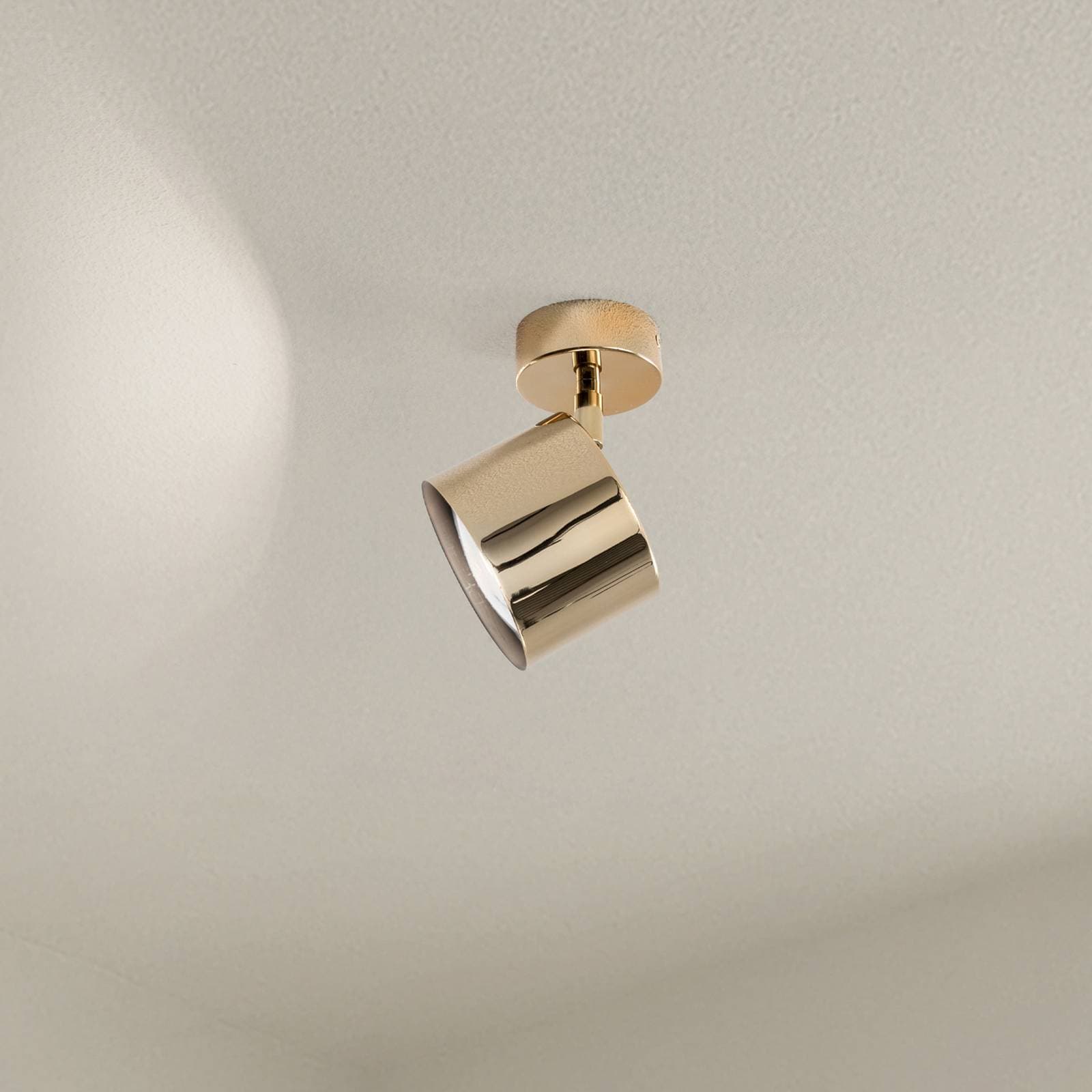Stropné bodové svetlá Chloe, otočné, 1-pl., oceľ mosadz