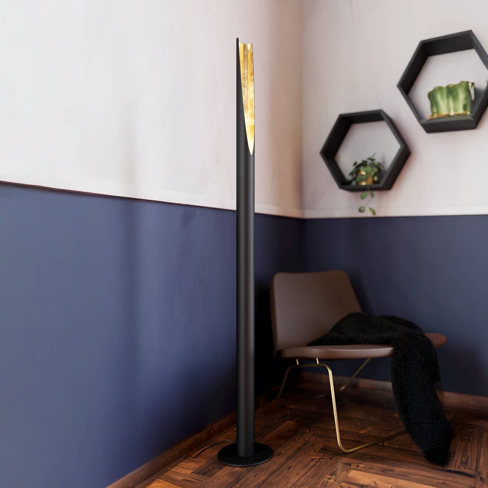 Stojaca LED lampa Barbotto v čiernej/zlatej