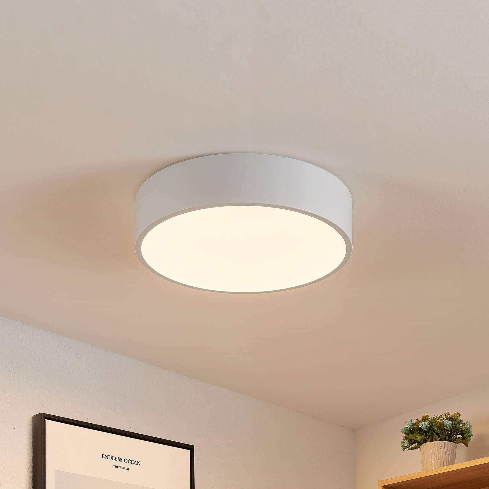 Lindby LED stropné svietidlo Simera, Ø 30 cm, biela, kov