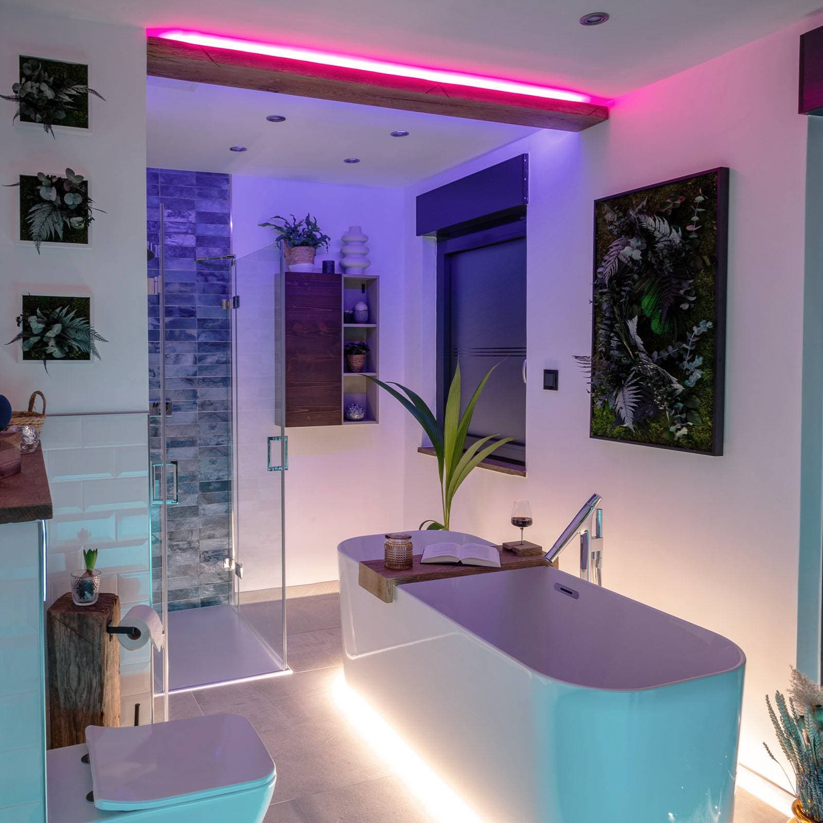 LED pásik Superline, diaľkové, 10 m, RGB, IP44