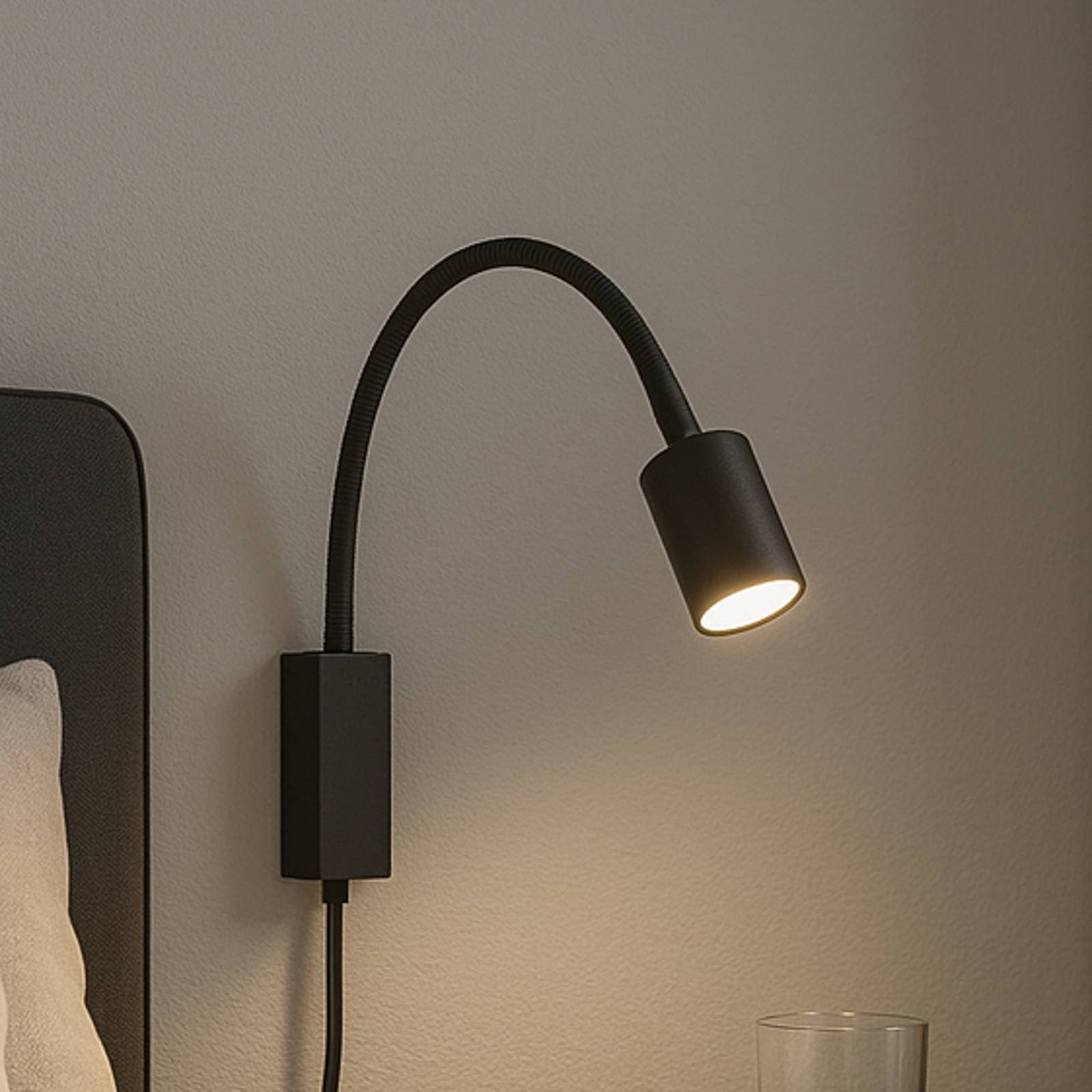 LED nástenné svietidlo Justi, pieskovo čierna, výška 52 cm, kov