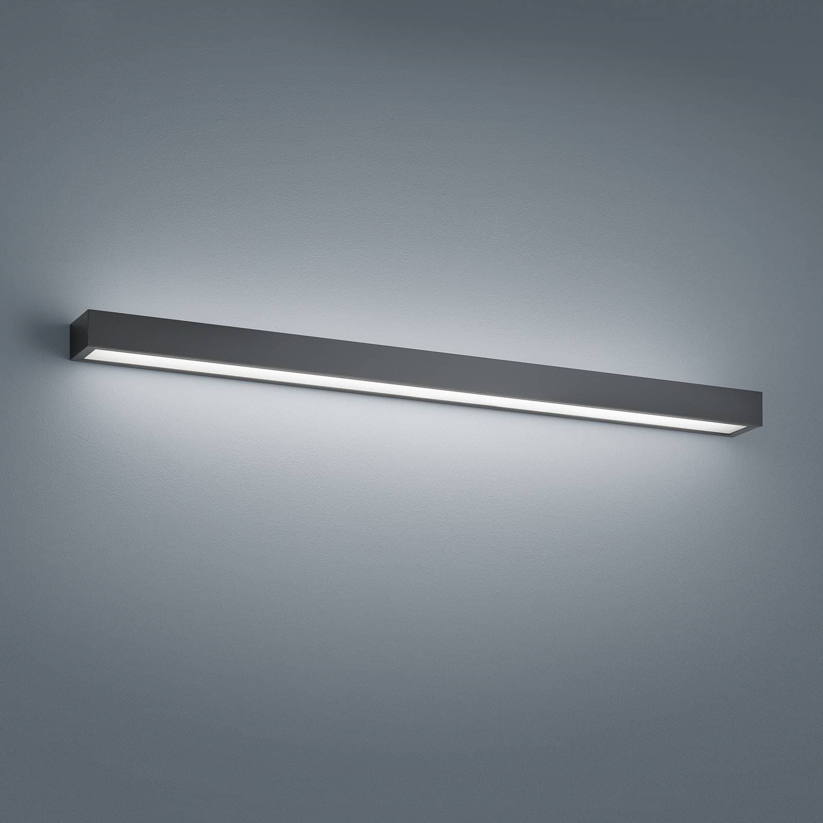 Nástenné svietidlo Helestra Theia LED, matná čierna 90 cm