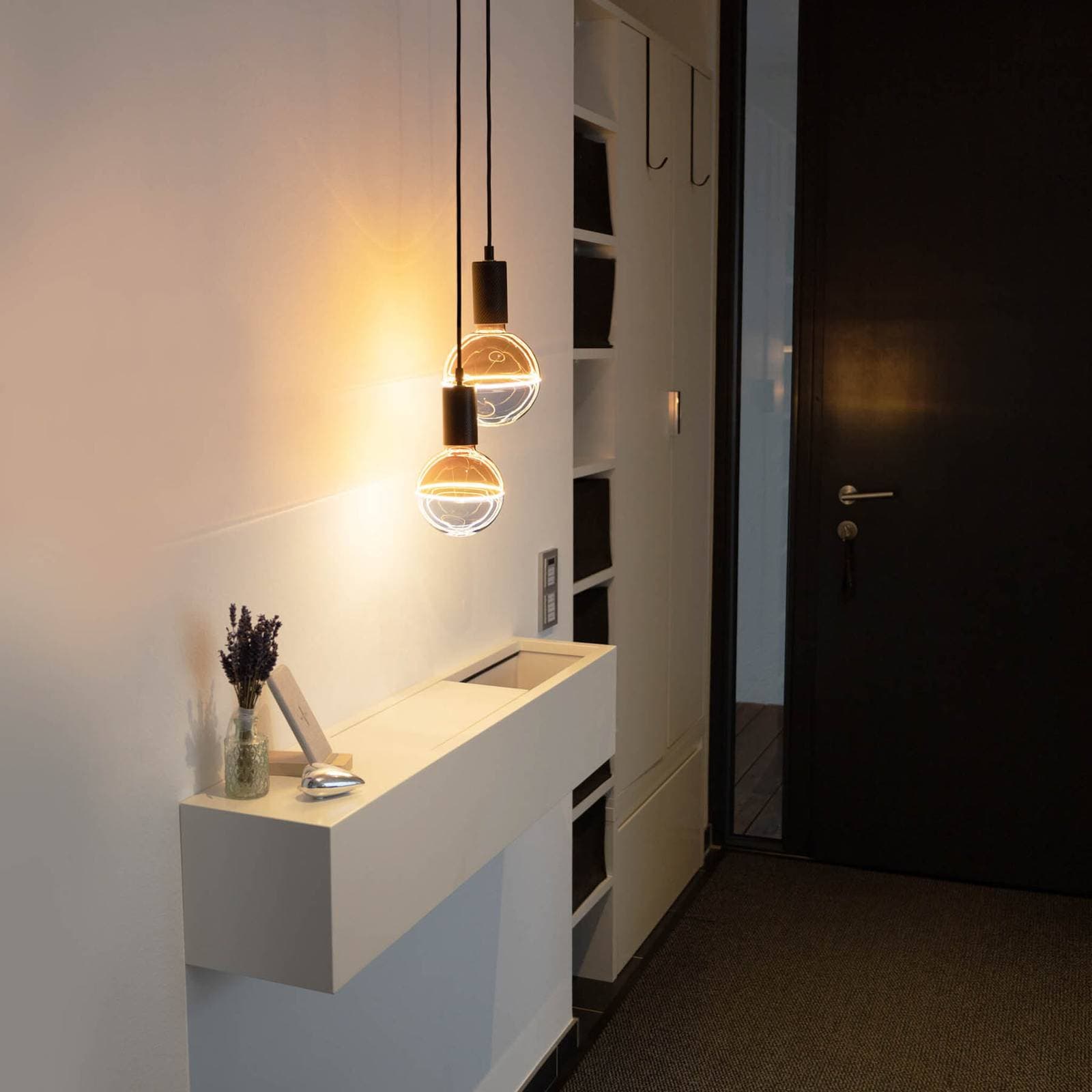 SEGULA LED guľa Illusion, E27 G125 modrá/jantárová 5W 1900K stmievanie