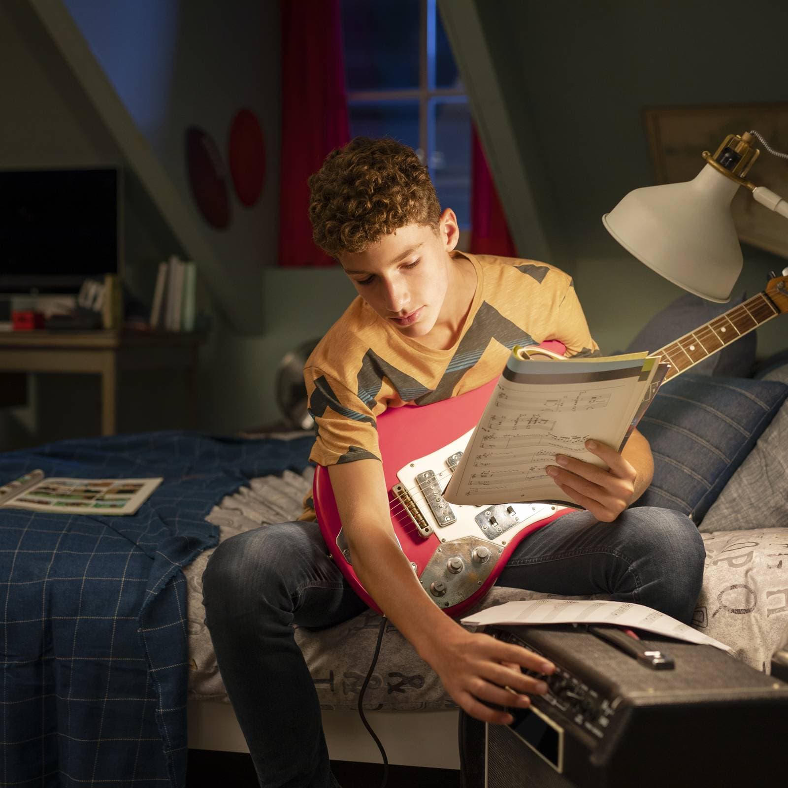 Philips Classic LED žiarovka E27 P45 matná 4000K