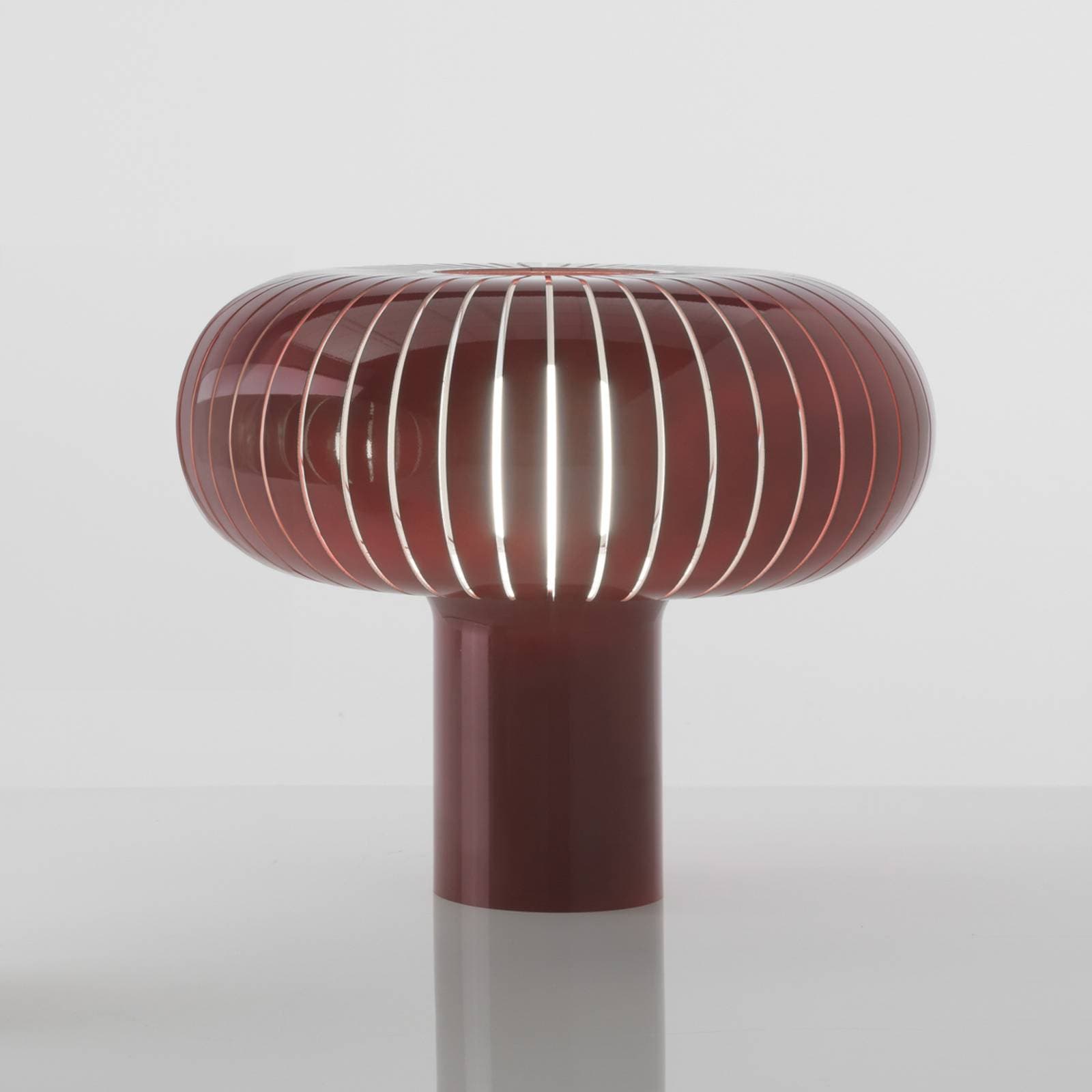 Kartell Stolová lampa Teresa, bordová, Ø 50 cm, PMMA