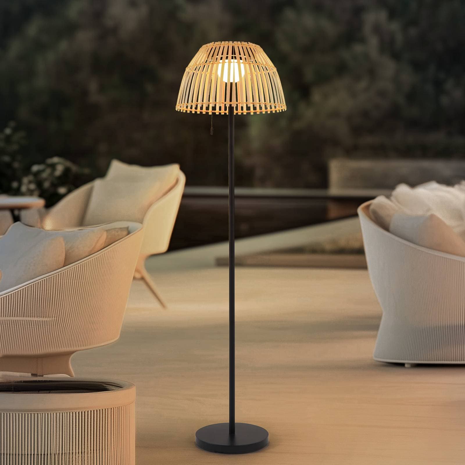 LED solárna stojacia lampa Lucande Eligio, bambus, Ø 39 cm, RGB