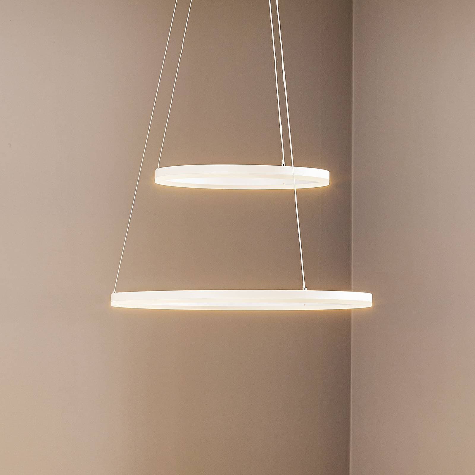 Závesné LED svietidlo Giotto, 2-plameňové, biele
