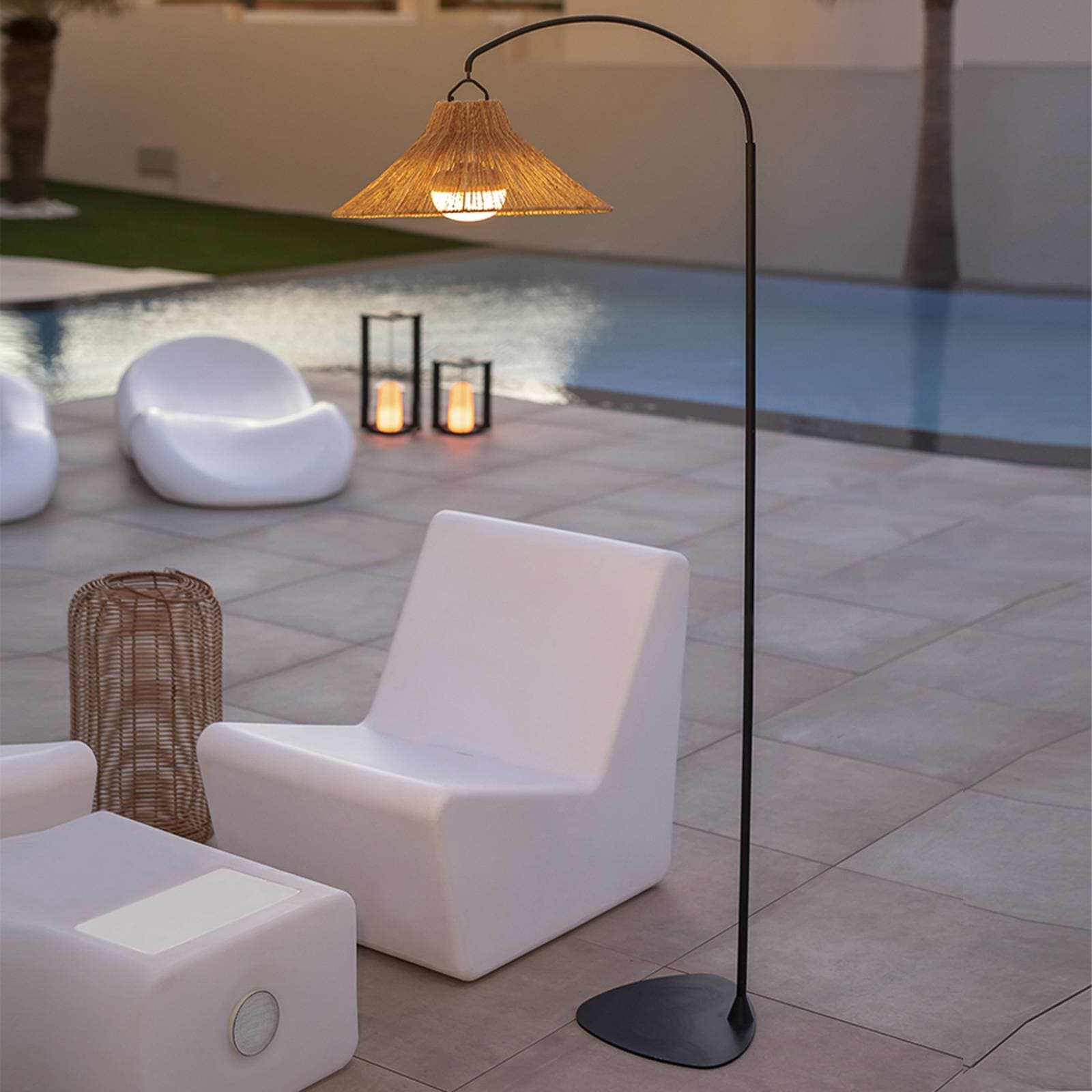 Stojacia lampa Newgarden Niza LED, vnútorná/vonkajšia, 168 cm