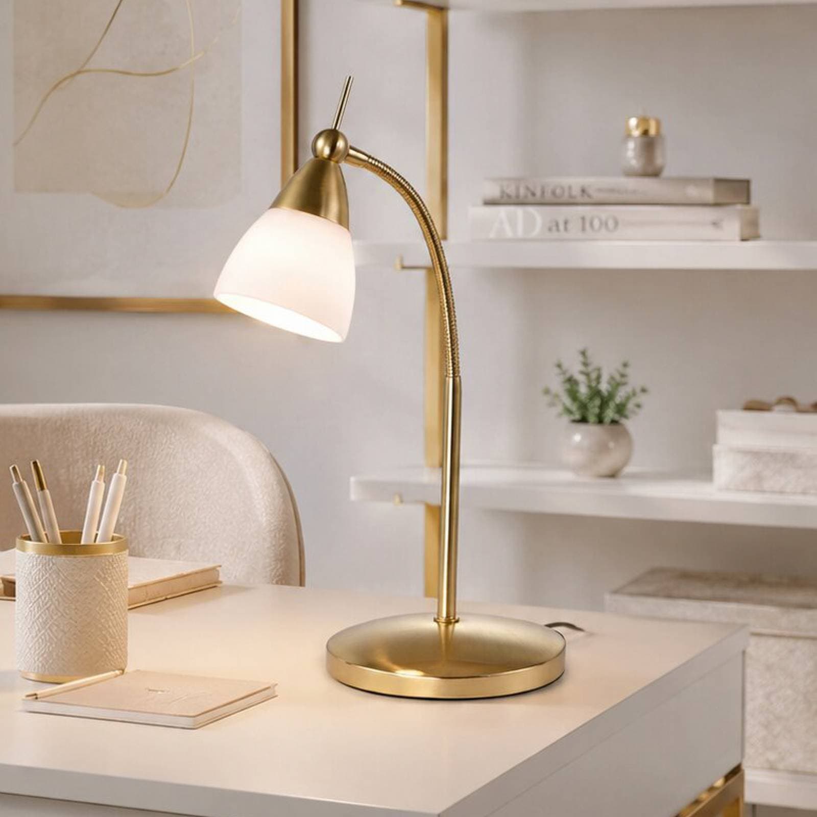 Stolná lampa Paul Neuhaus Pino, mosadz, 45 cm, stmievateľná, G9
